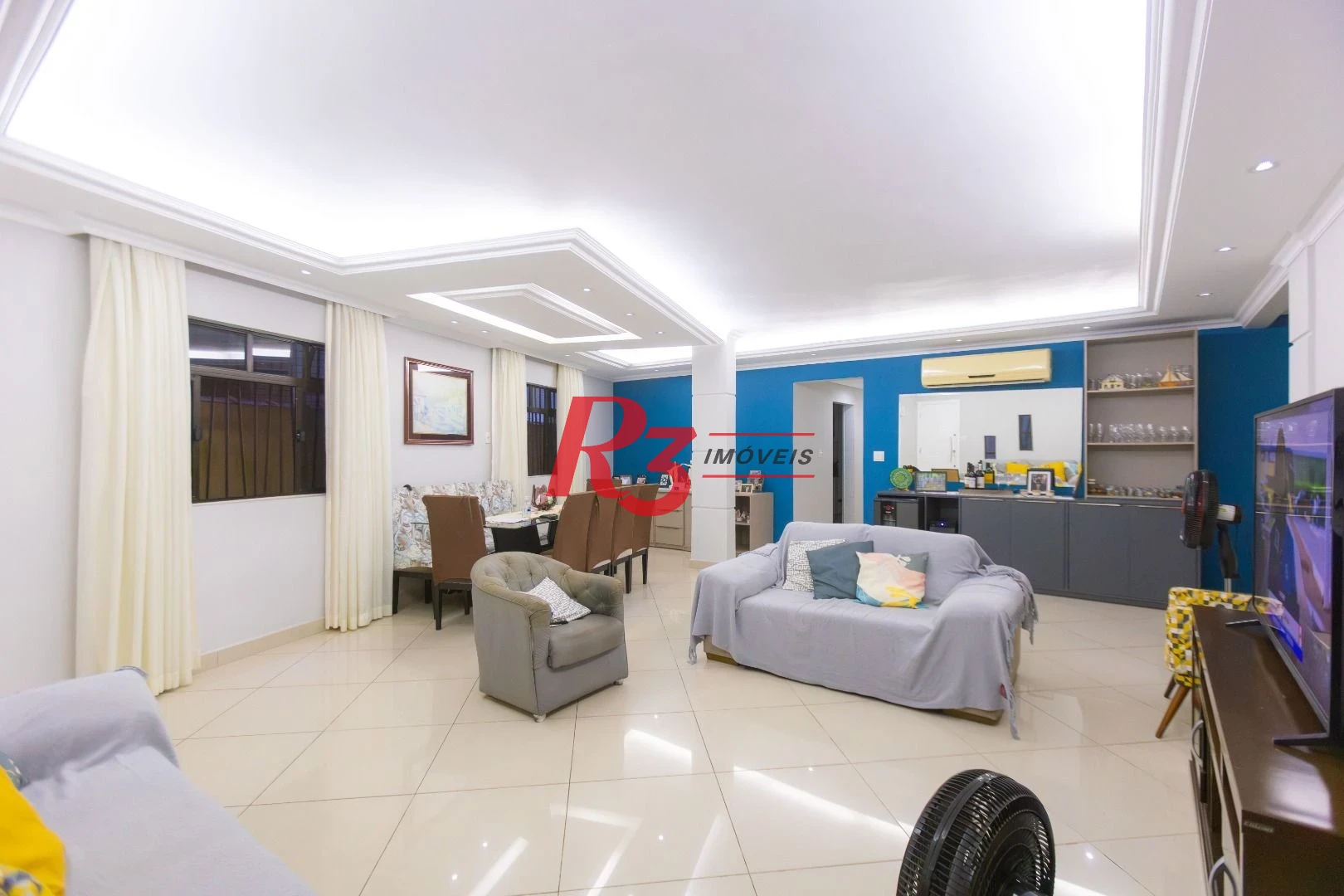 Casa com 3 dormitórios à venda, 250 m² por R$ 1.350.000,00 - Ponta da Praia - Santos/SP