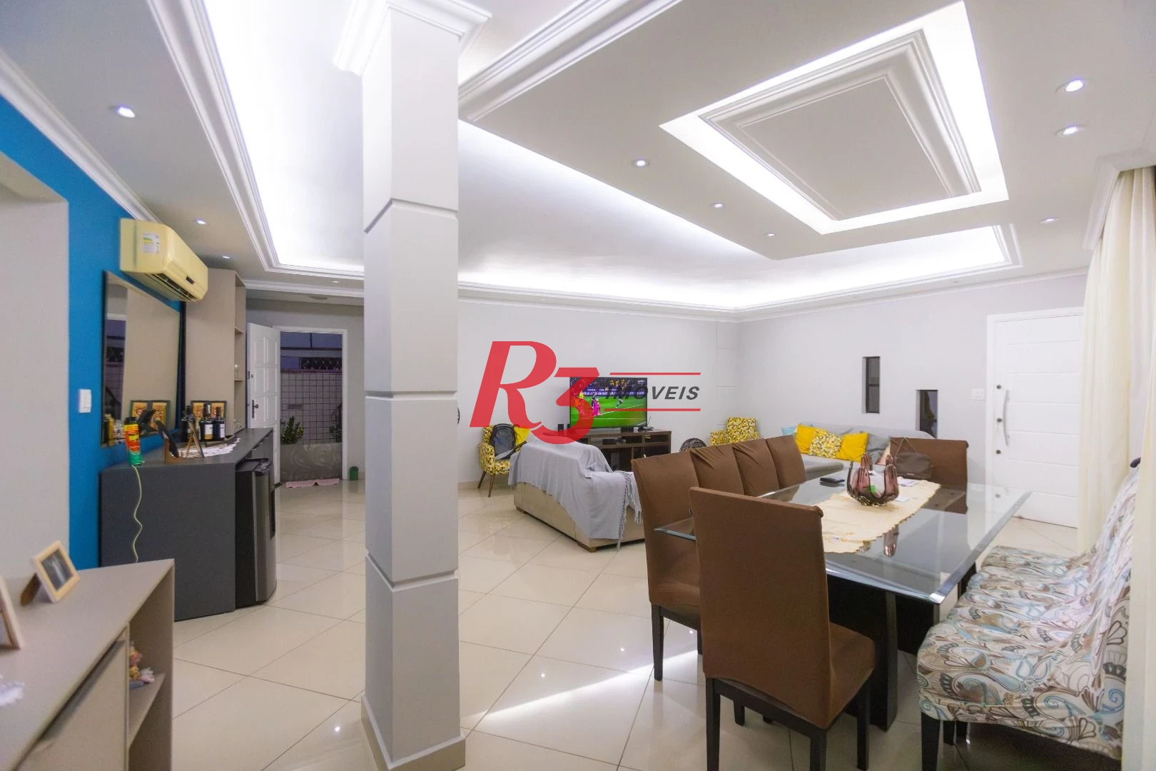 Casa com 3 dormitórios à venda, 250 m² por R$ 1.350.000,00 - Ponta da Praia - Santos/SP