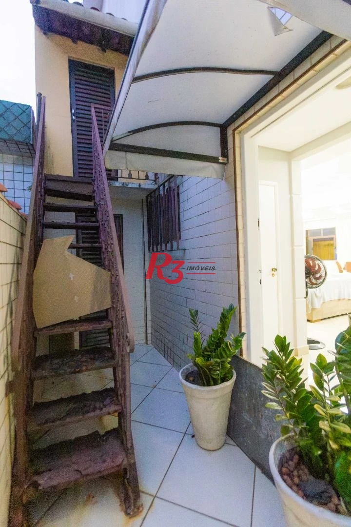 Casa com 3 dormitórios à venda, 250 m² por R$ 1.350.000,00 - Ponta da Praia - Santos/SP