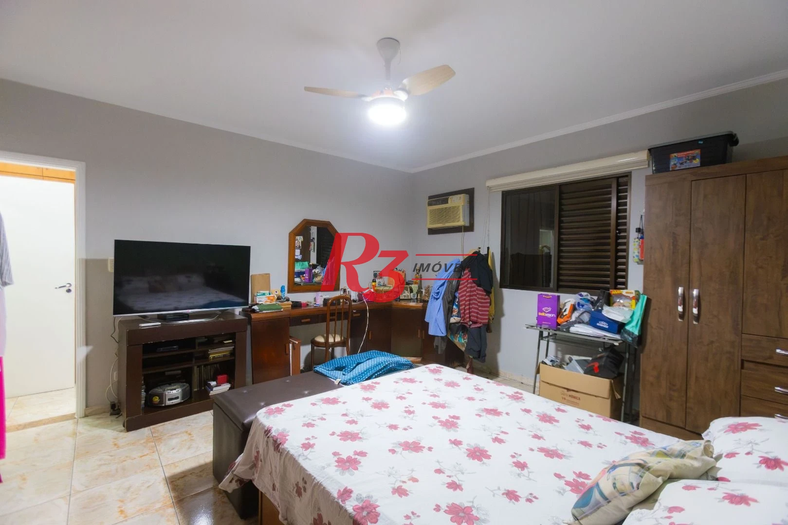 Casa com 3 dormitórios à venda, 250 m² por R$ 1.350.000,00 - Ponta da Praia - Santos/SP