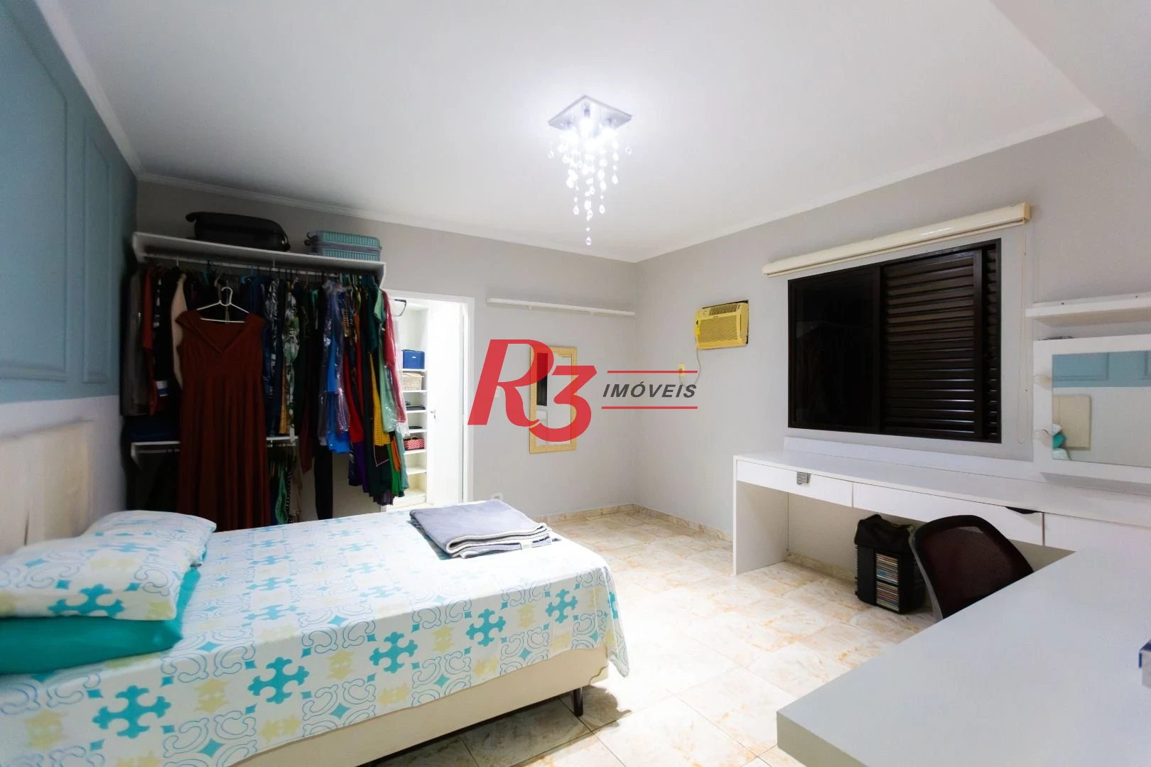 Casa com 3 dormitórios à venda, 250 m² por R$ 1.350.000,00 - Ponta da Praia - Santos/SP