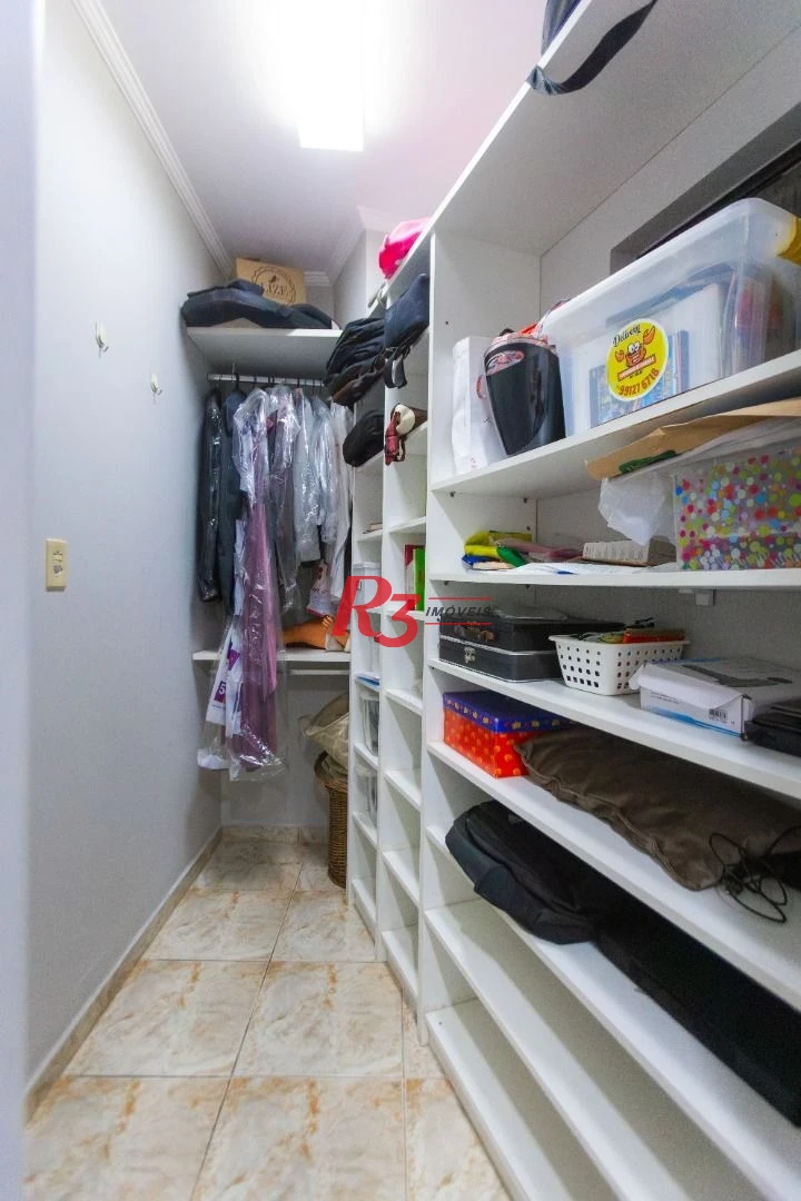 Casa com 3 dormitórios à venda, 250 m² por R$ 1.350.000,00 - Ponta da Praia - Santos/SP
