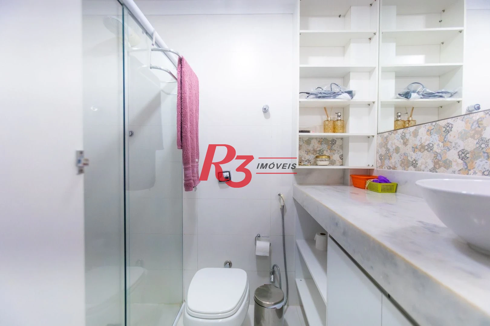 Casa com 3 dormitórios à venda, 250 m² por R$ 1.350.000,00 - Ponta da Praia - Santos/SP