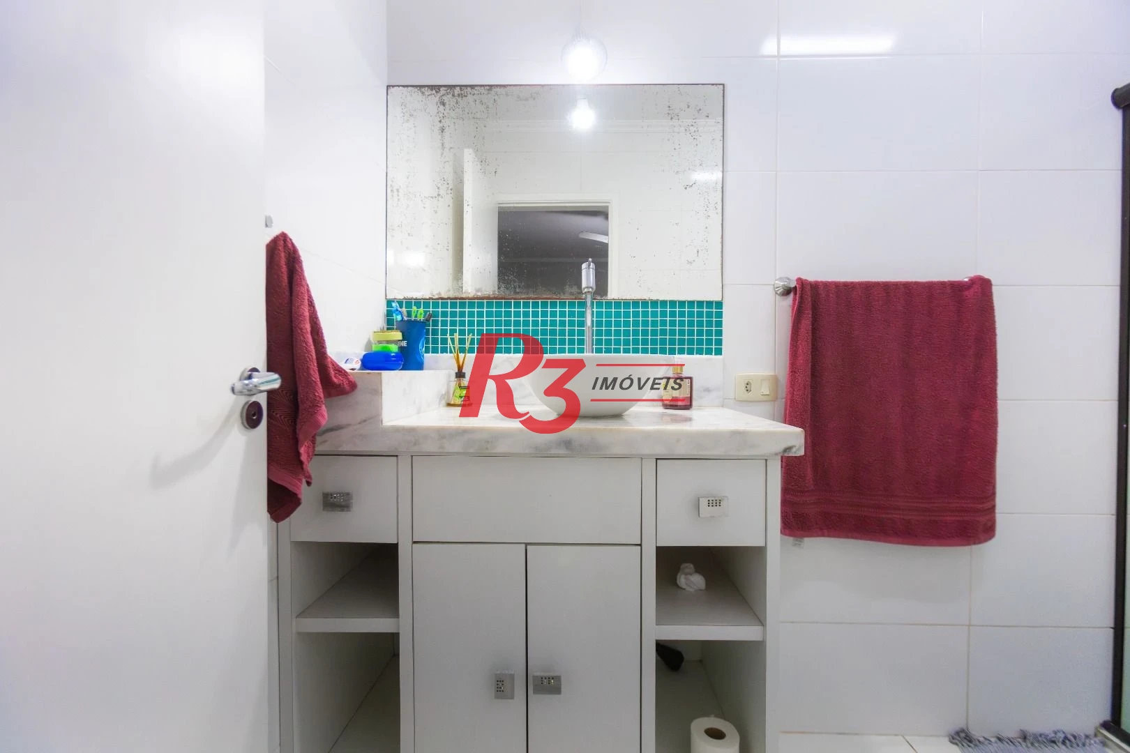 Casa com 3 dormitórios à venda, 250 m² por R$ 1.350.000,00 - Ponta da Praia - Santos/SP