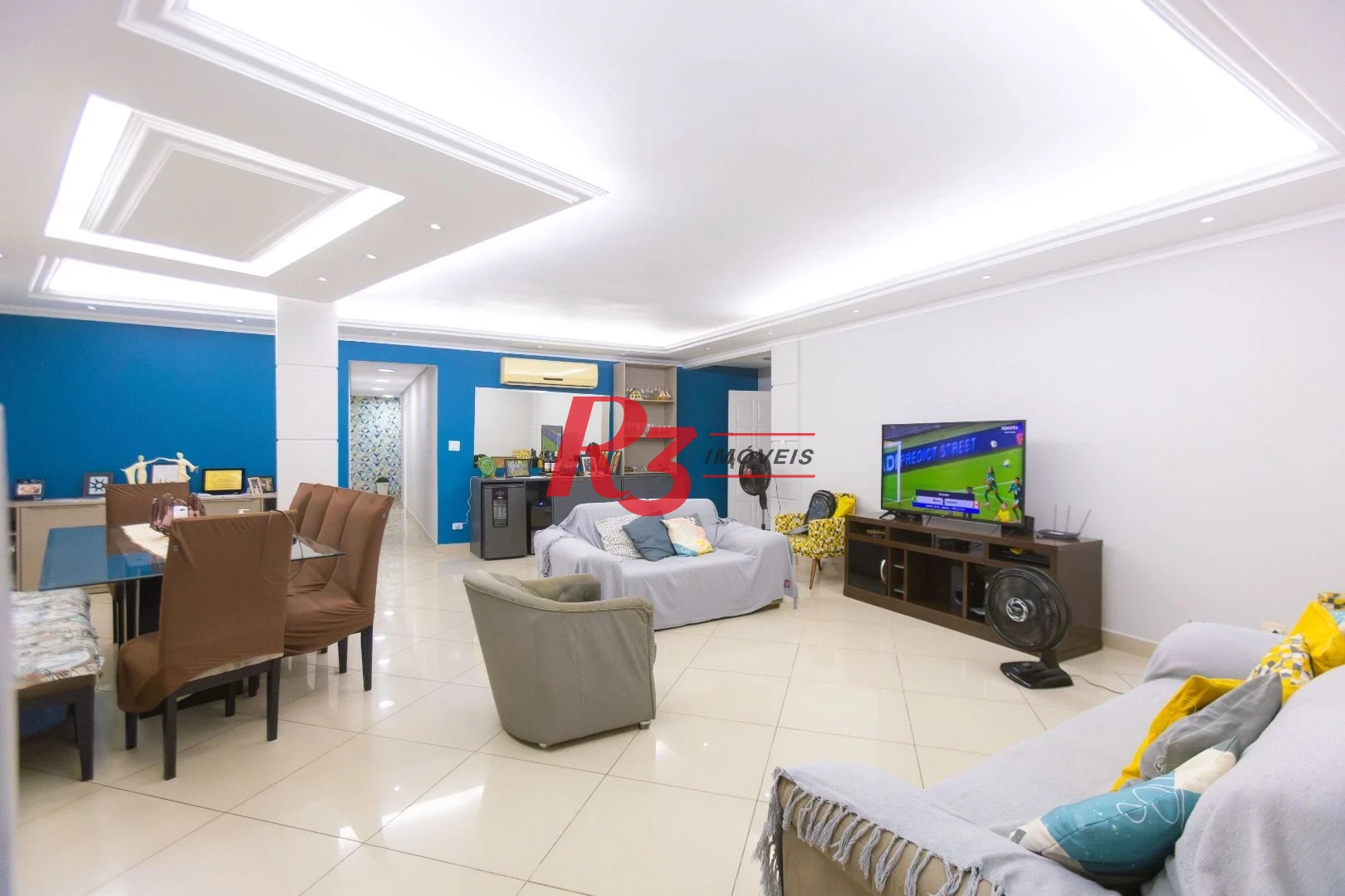 Casa com 3 dormitórios à venda, 250 m² por R$ 1.350.000,00 - Ponta da Praia - Santos/SP