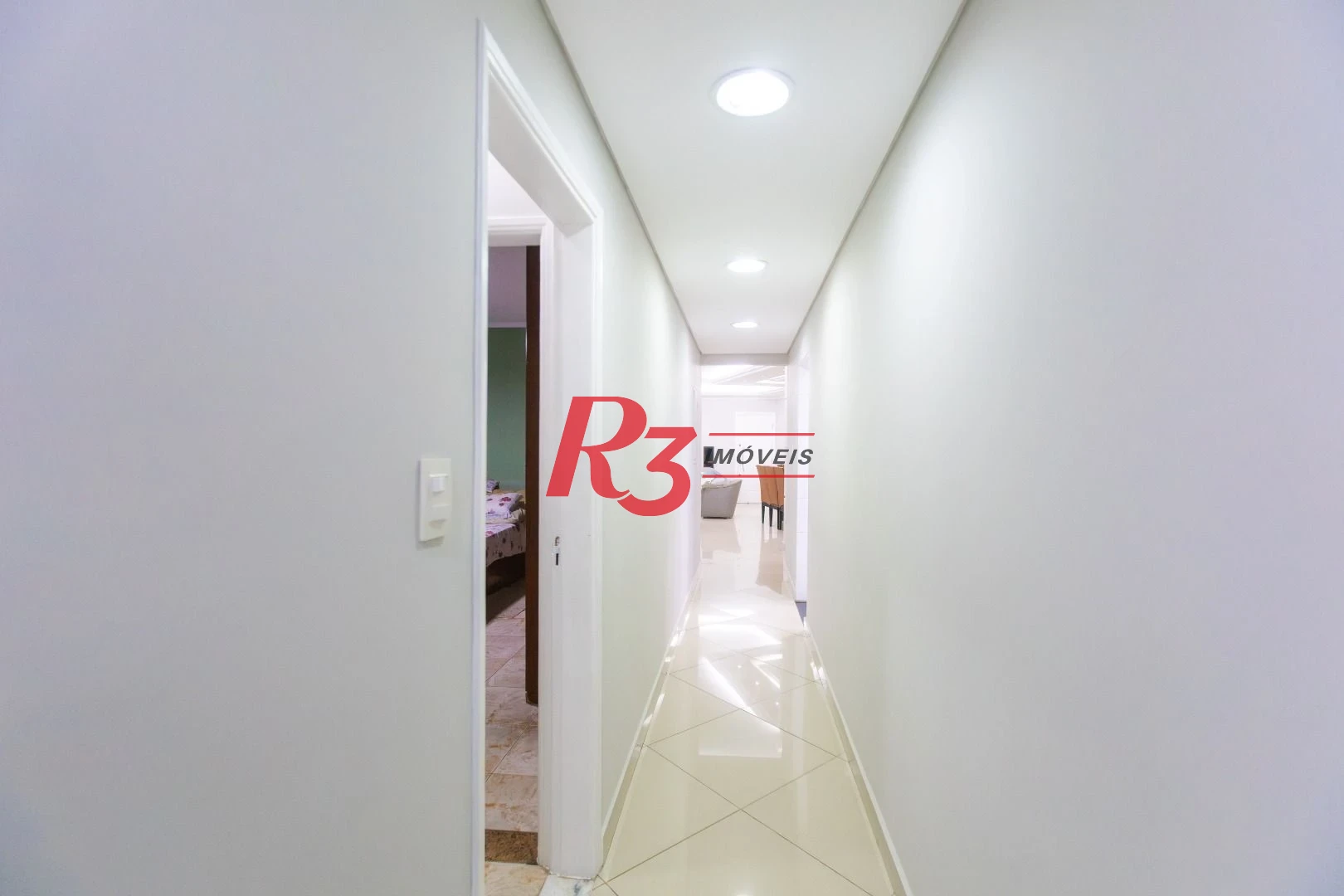 Casa com 3 dormitórios à venda, 250 m² por R$ 1.350.000,00 - Ponta da Praia - Santos/SP