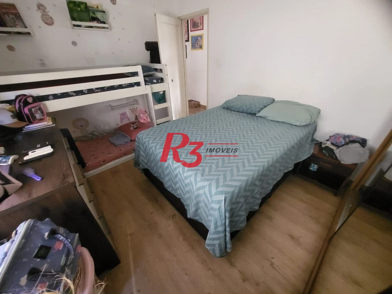 Apartamento com 2 dormitórios à venda, 65 m² por R$ 350.000,00 - Encruzilhada - Santos/SP