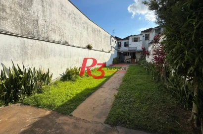 Sobrado com 3 dormitórios à venda, 134 m² por R$ 1.600.000,00 - Campo Grande - Santos/SP