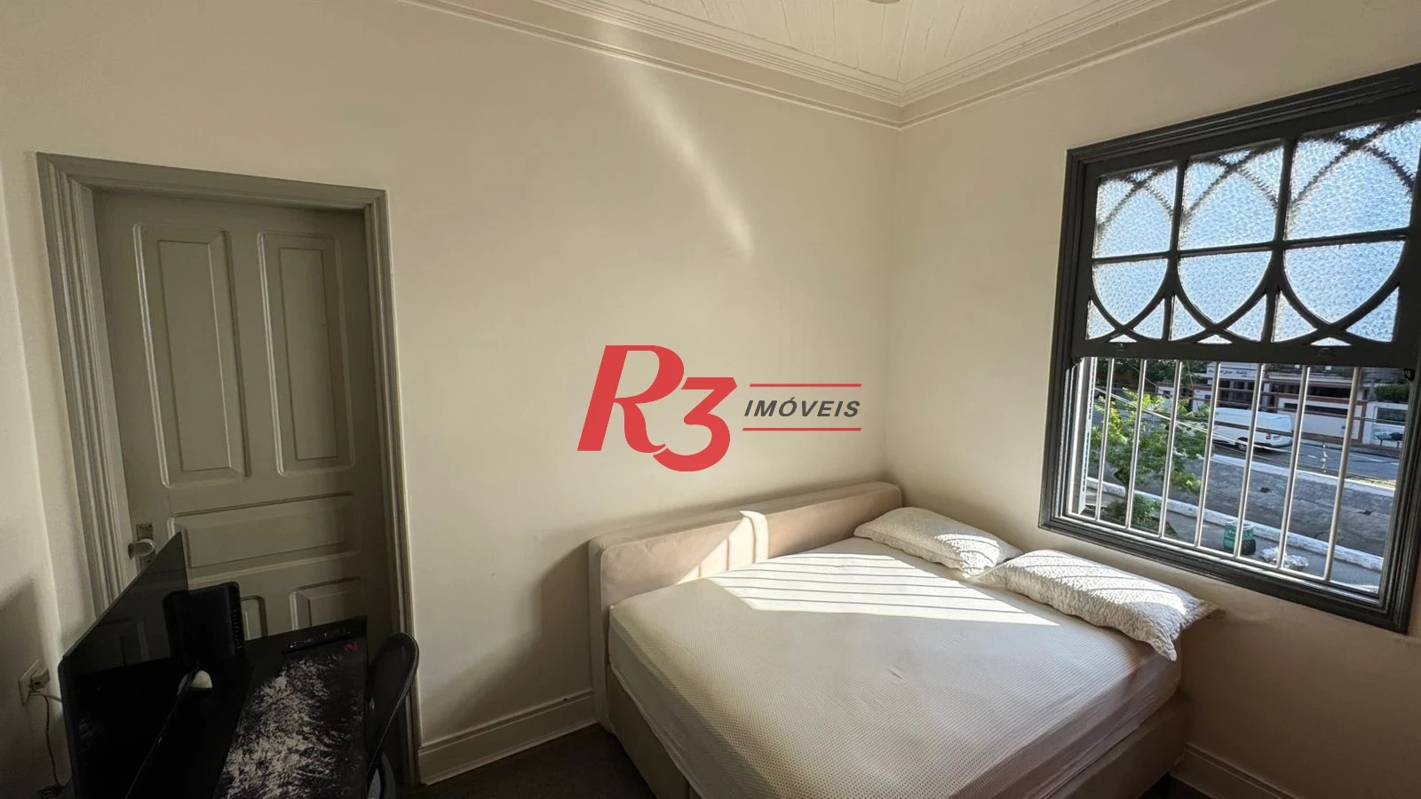Sobrado com 3 dormitórios à venda, 134 m² por R$ 1.600.000,00 - Campo Grande - Santos/SP