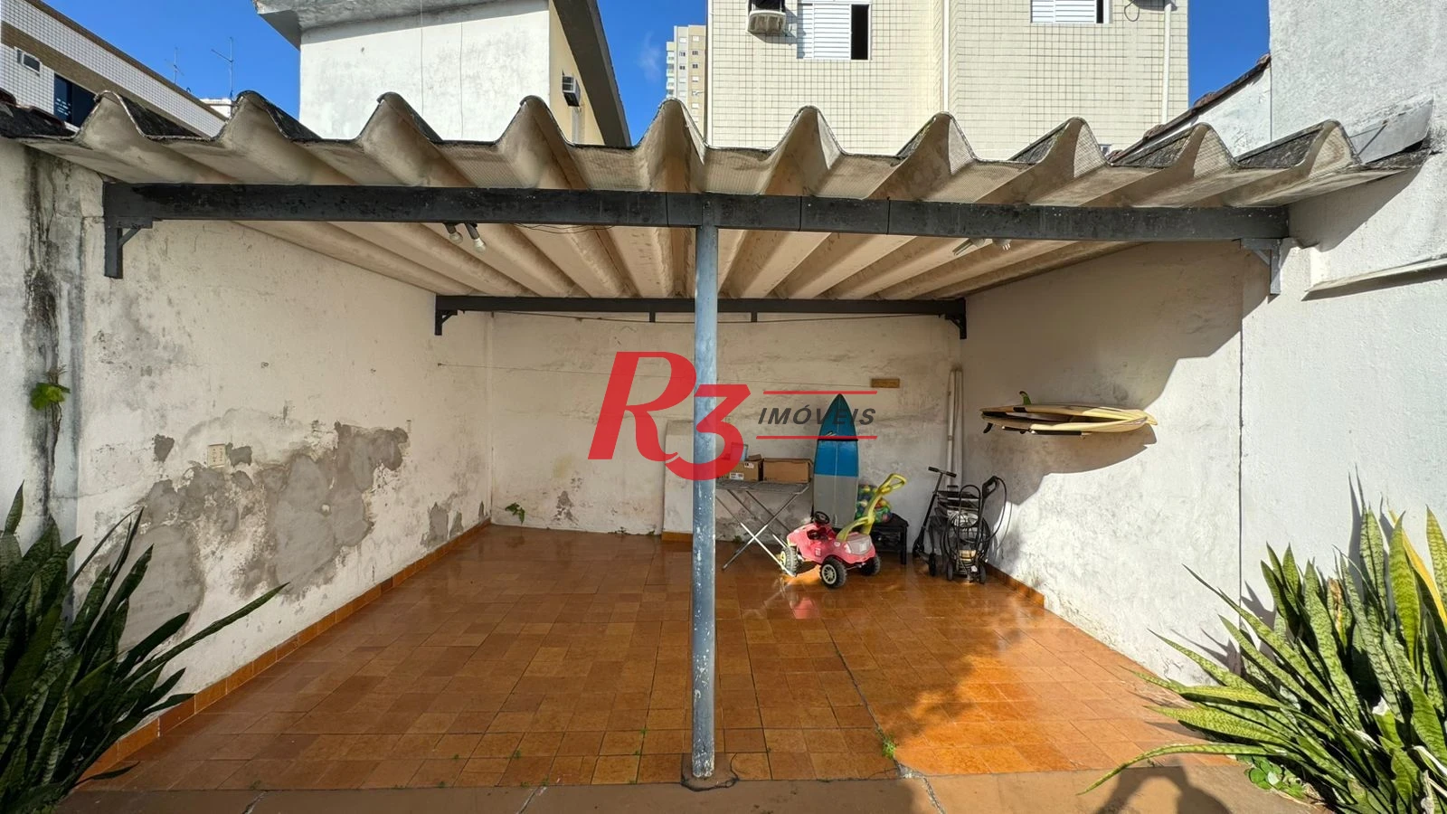 Sobrado com 3 dormitórios à venda, 134 m² por R$ 1.600.000,00 - Campo Grande - Santos/SP