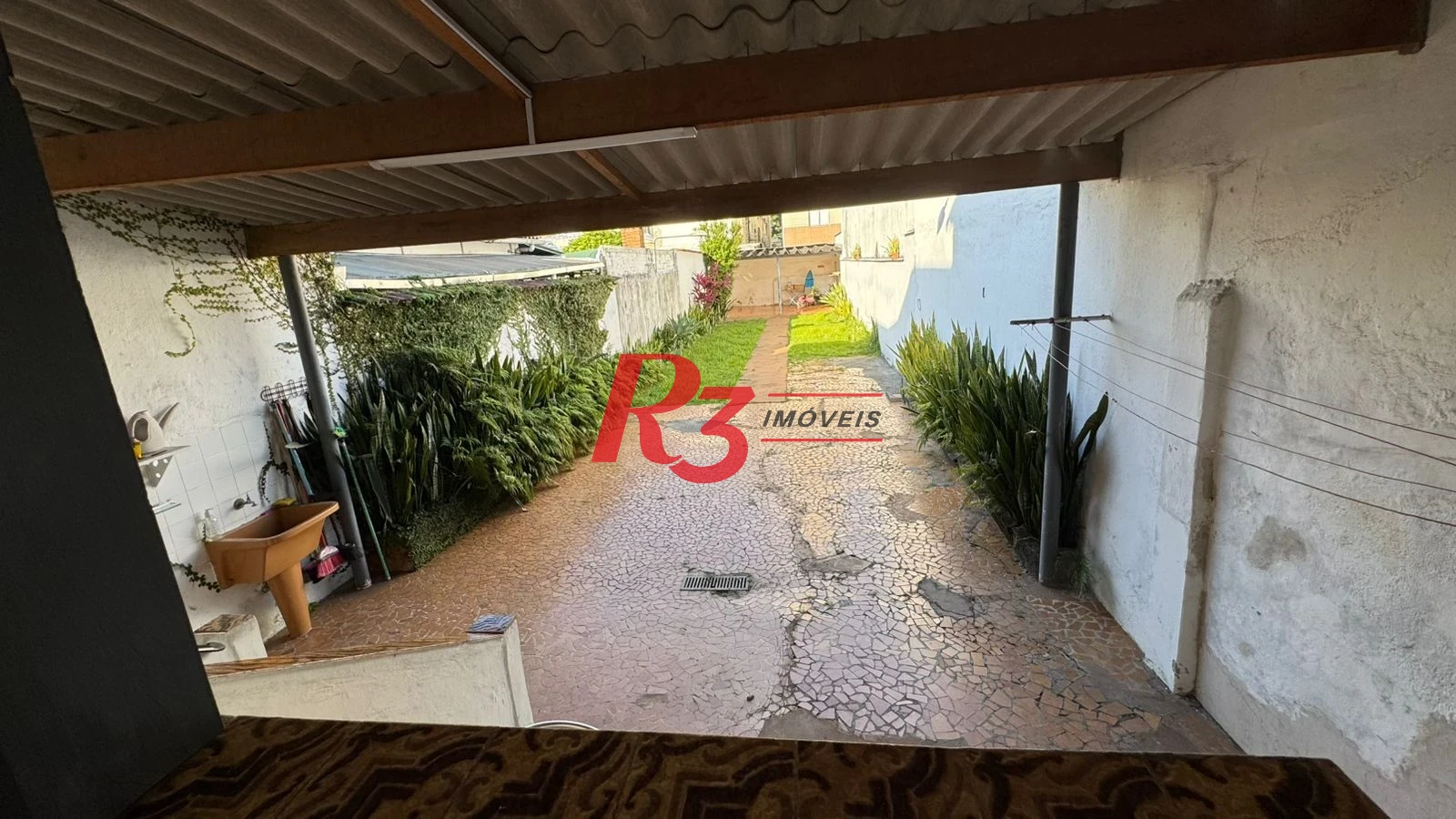 Sobrado com 3 dormitórios à venda, 134 m² por R$ 1.600.000,00 - Campo Grande - Santos/SP