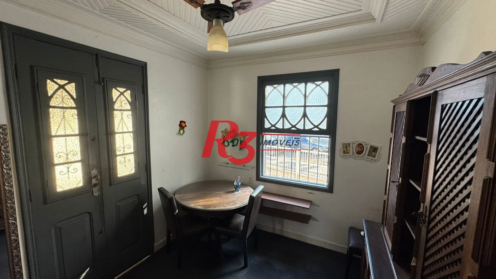 Sobrado com 3 dormitórios à venda, 134 m² por R$ 1.600.000,00 - Campo Grande - Santos/SP