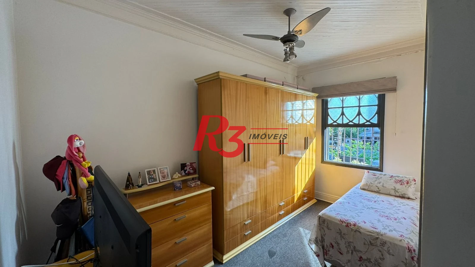 Sobrado com 3 dormitórios à venda, 134 m² por R$ 1.600.000,00 - Campo Grande - Santos/SP