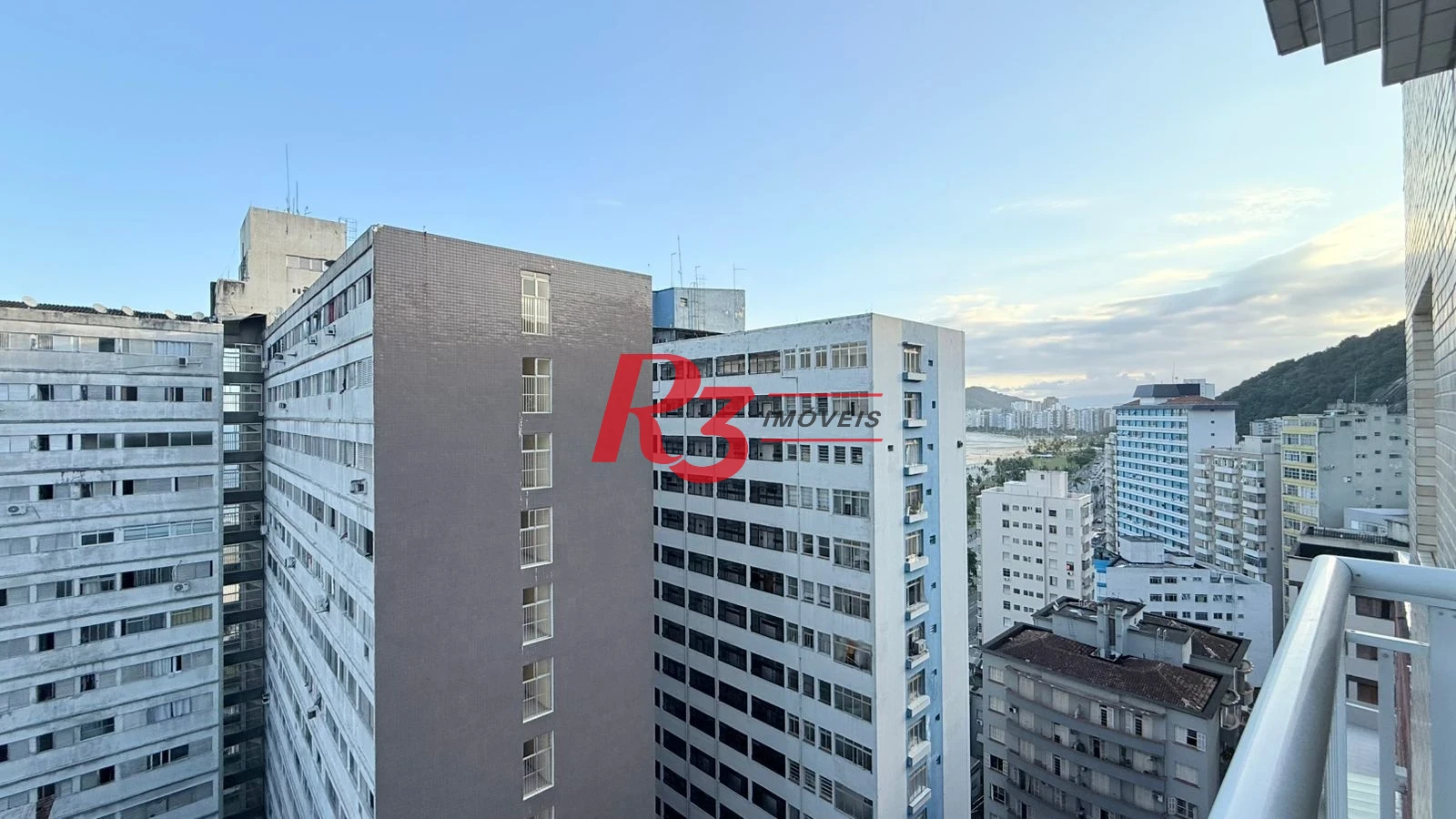 Apartamento com 2 dormitórios à venda, 60 m² por R$ 485.000,00 - José Menino - Santos/SP