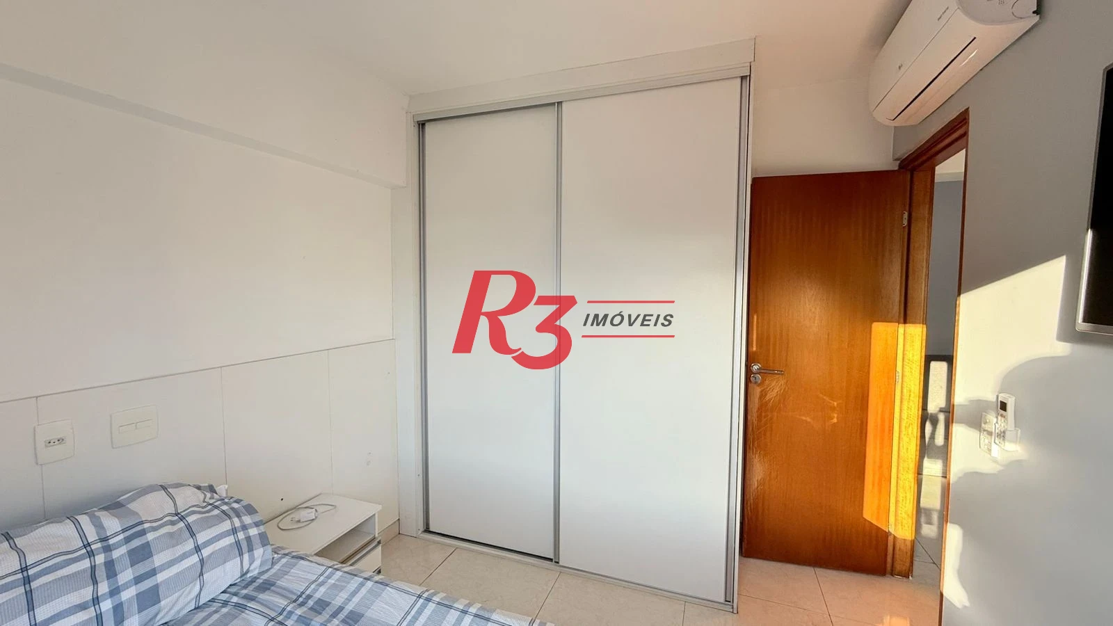 Apartamento com 2 dormitórios à venda, 60 m² por R$ 485.000,00 - José Menino - Santos/SP