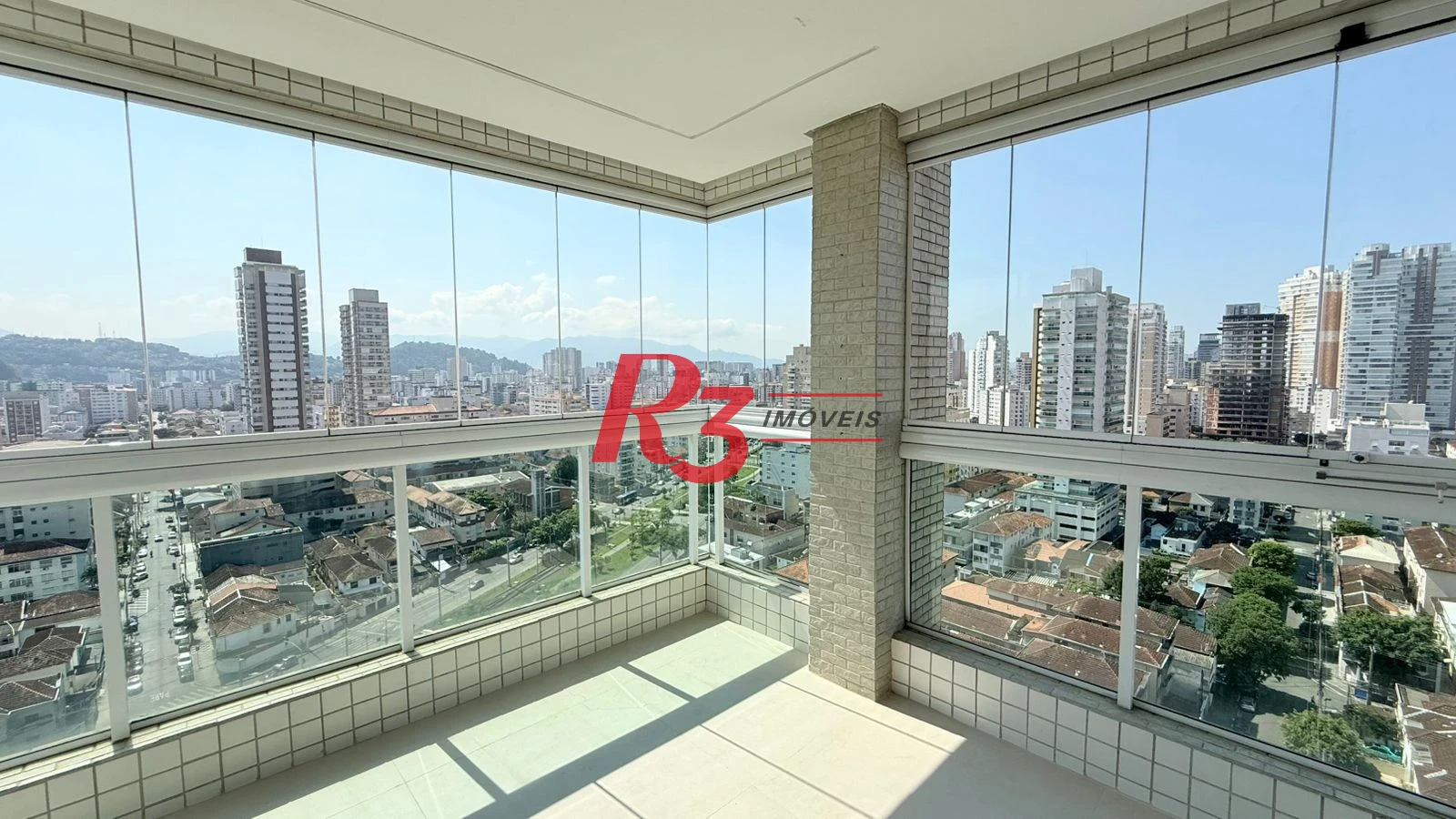 Apartamento com 3 dormitórios à venda, 139 m² por R$ 1.330.000,00 - Pompéia - Santos/SP