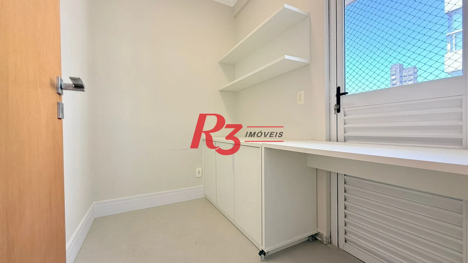 Apartamento com 3 dormitórios à venda, 139 m² por R$ 1.330.000,00 - Pompéia - Santos/SP