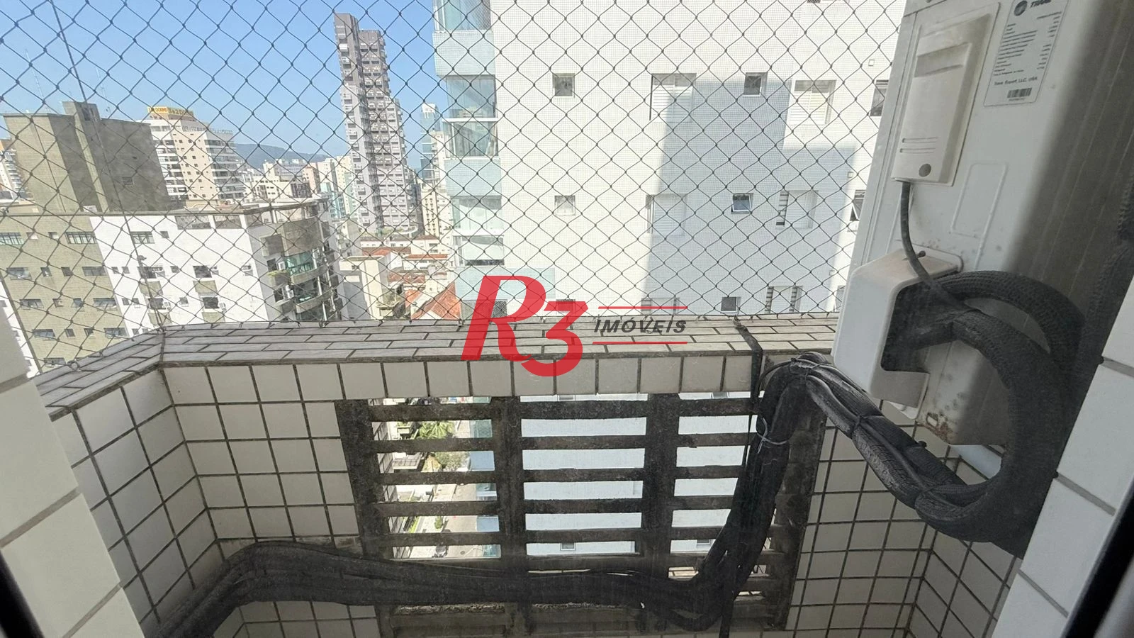 Apartamento com 3 dormitórios à venda, 139 m² por R$ 1.330.000,00 - Pompéia - Santos/SP