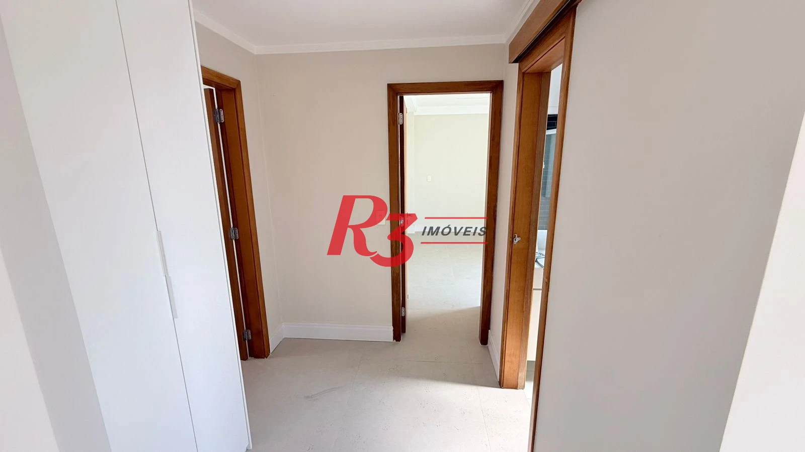 Apartamento com 3 dormitórios à venda, 139 m² por R$ 1.330.000,00 - Pompéia - Santos/SP