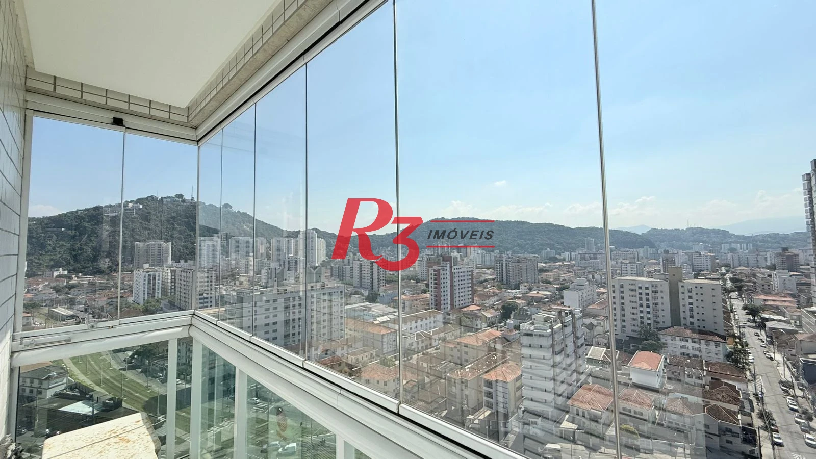 Apartamento com 3 dormitórios à venda, 139 m² por R$ 1.330.000,00 - Pompéia - Santos/SP