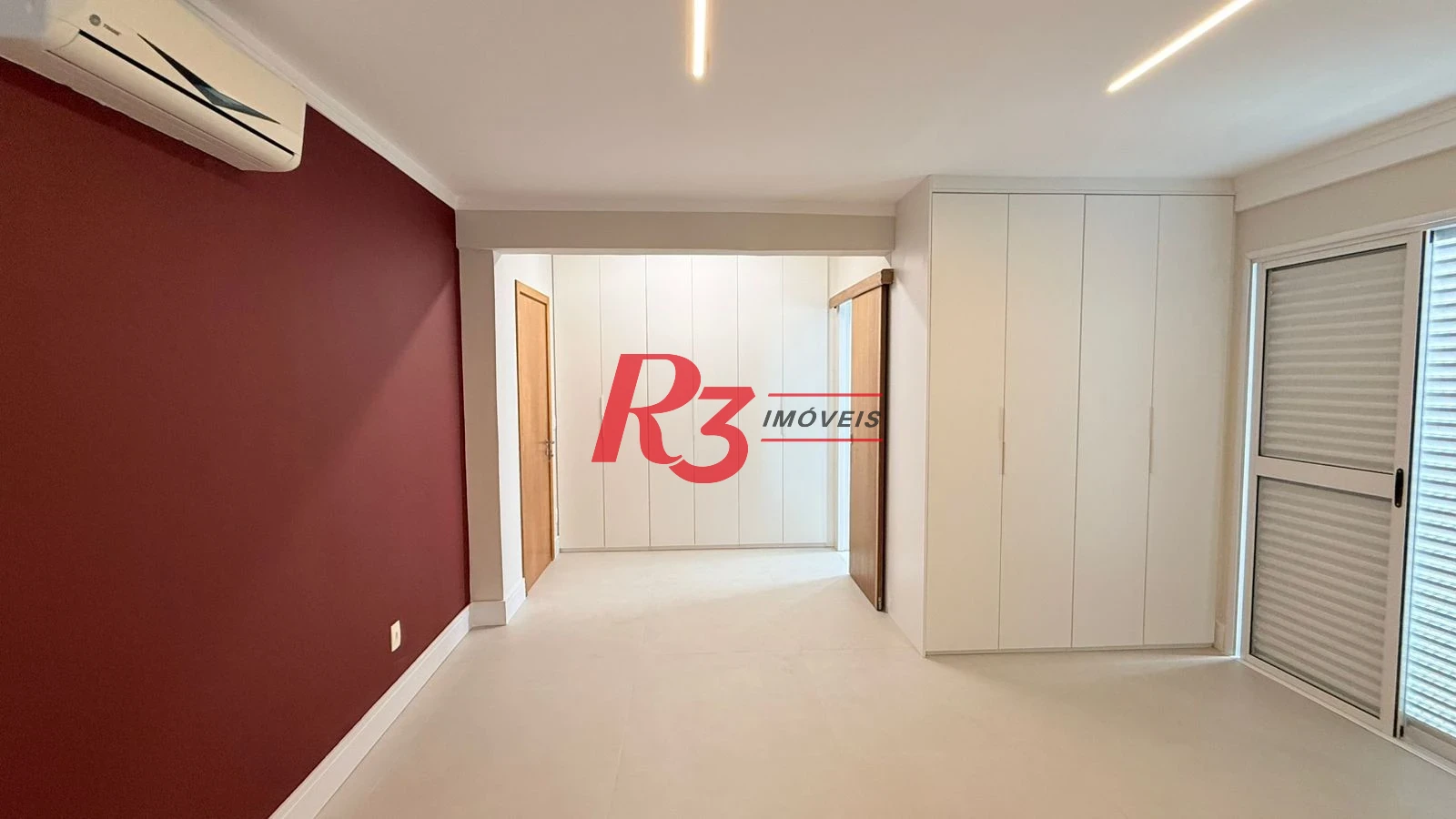 Apartamento com 3 dormitórios à venda, 139 m² por R$ 1.330.000,00 - Pompéia - Santos/SP