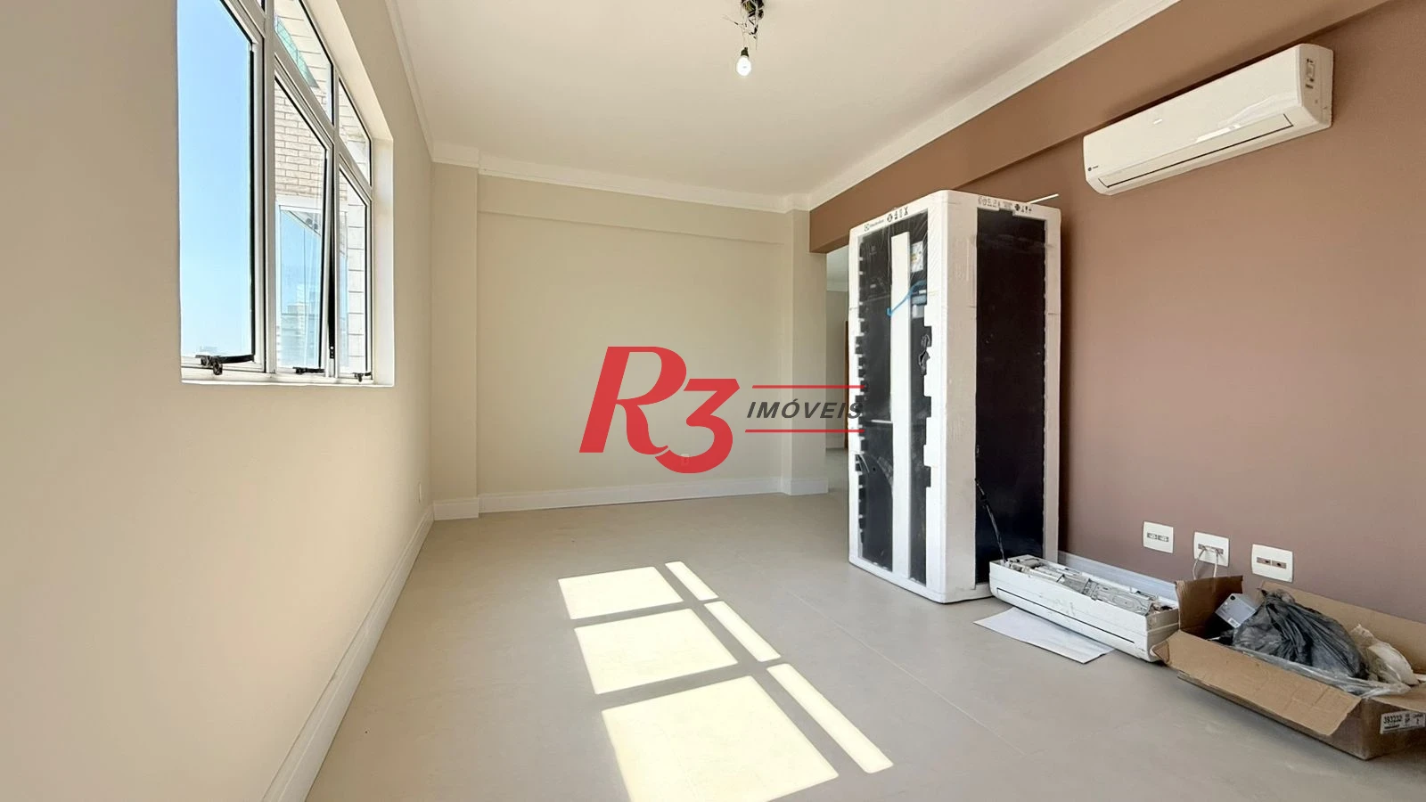 Apartamento com 3 dormitórios à venda, 139 m² por R$ 1.330.000,00 - Pompéia - Santos/SP