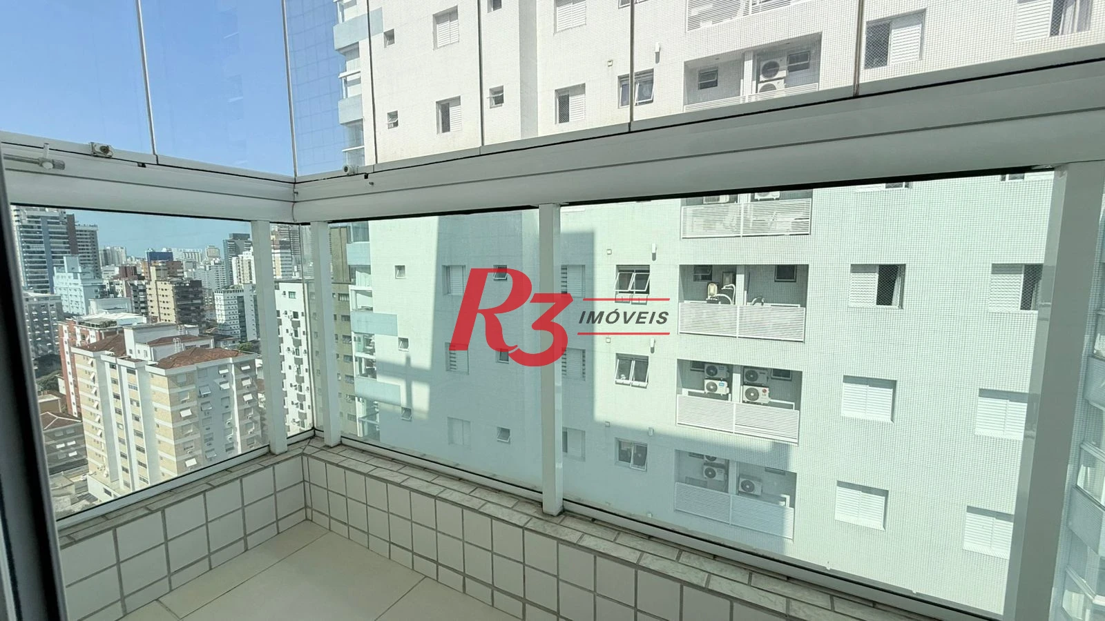 Apartamento com 3 dormitórios à venda, 139 m² por R$ 1.330.000,00 - Pompéia - Santos/SP