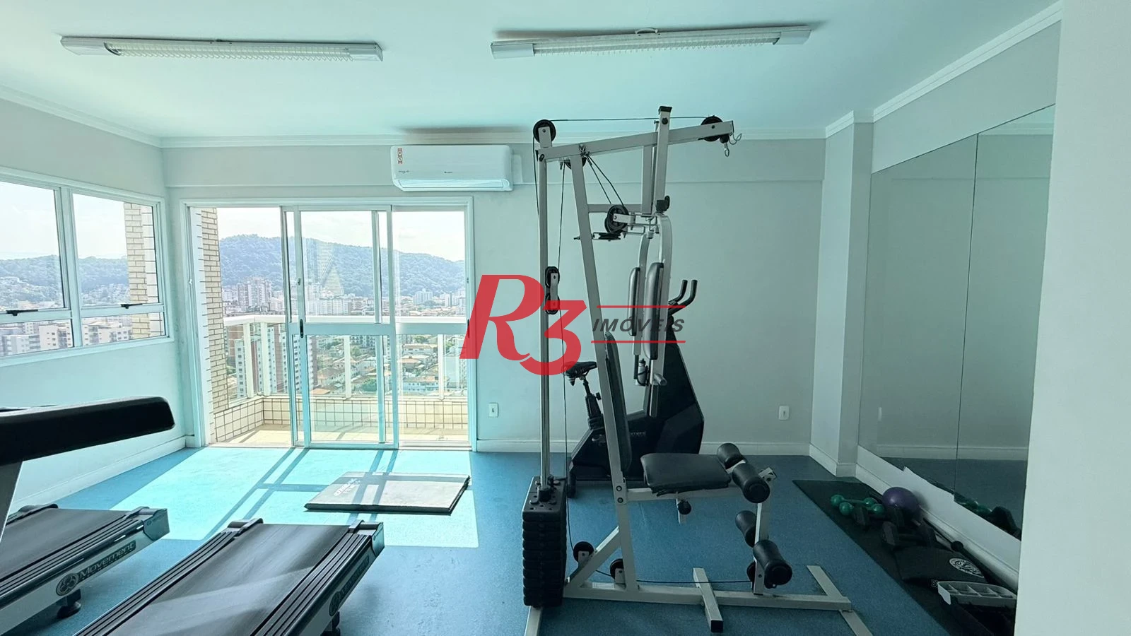Apartamento com 3 dormitórios à venda, 139 m² por R$ 1.330.000,00 - Pompéia - Santos/SP