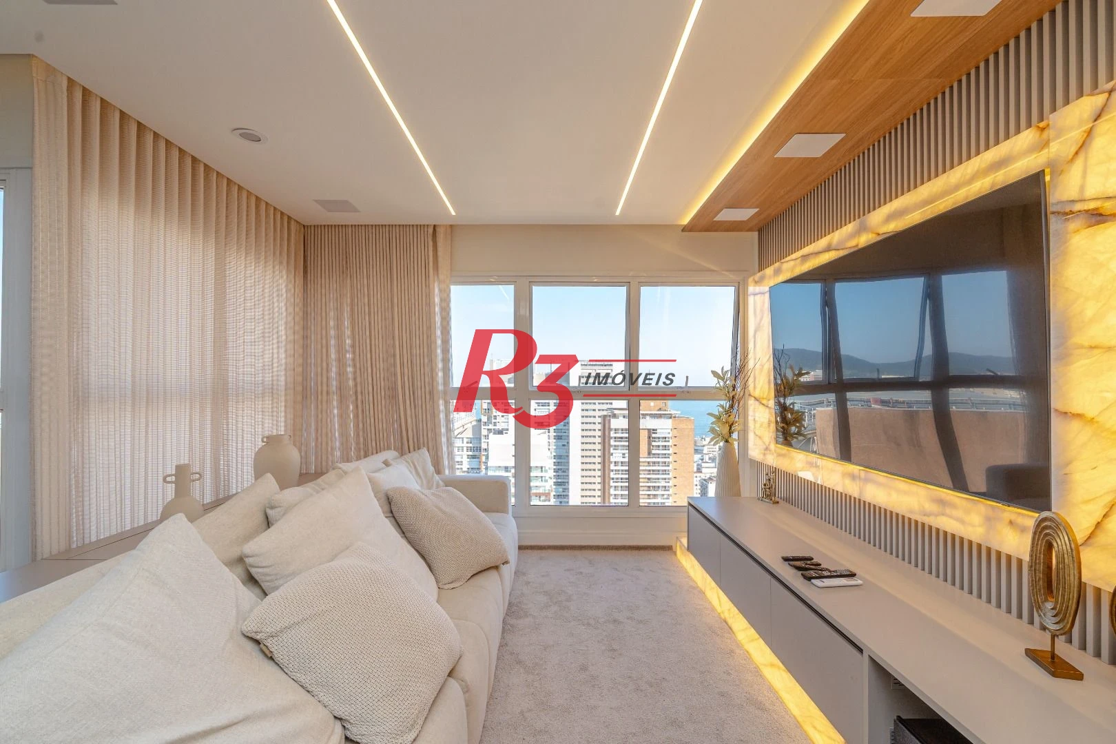Cobertura com 4 dormitórios à venda, 191 m² por R$ 5.000.000,00 - Gonzaga - Santos/SP