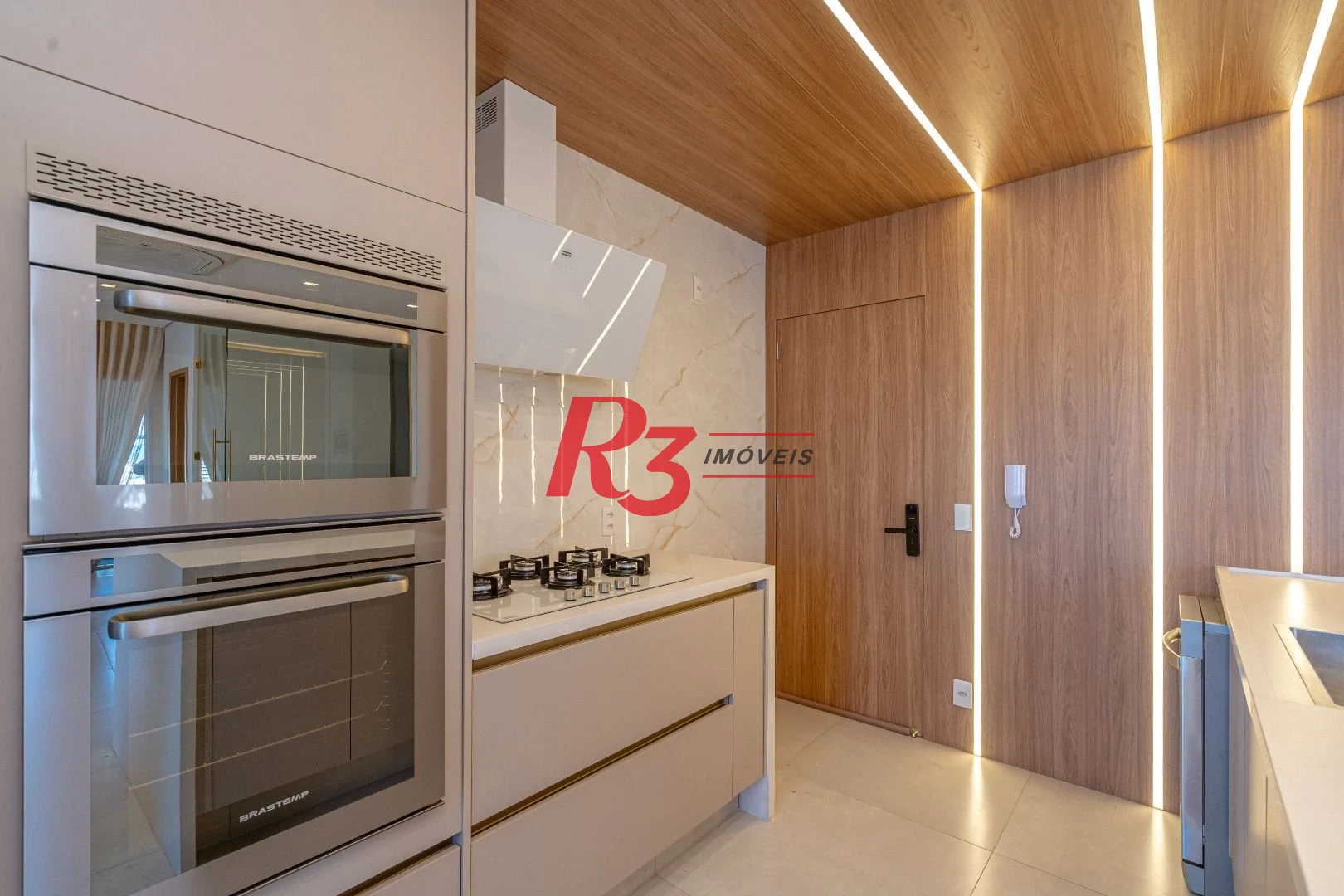Cobertura com 4 dormitórios à venda, 191 m² por R$ 5.000.000,00 - Gonzaga - Santos/SP