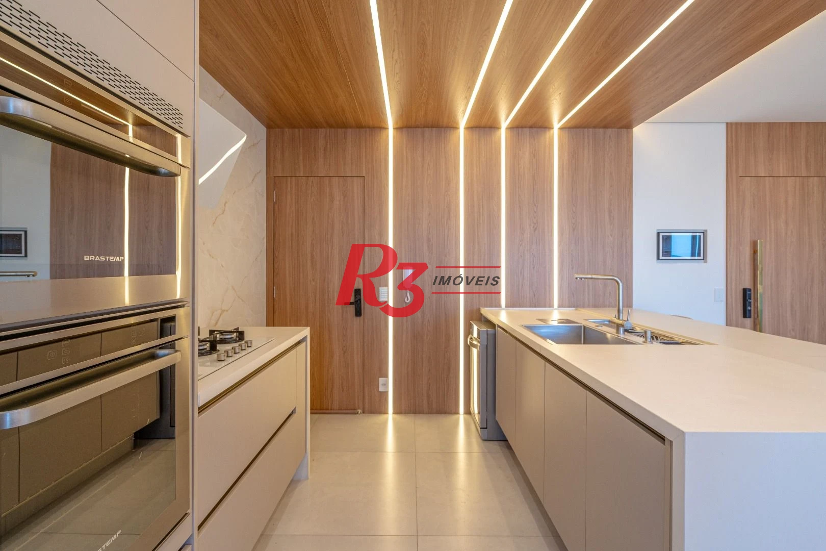 Cobertura com 4 dormitórios à venda, 191 m² por R$ 5.000.000,00 - Gonzaga - Santos/SP