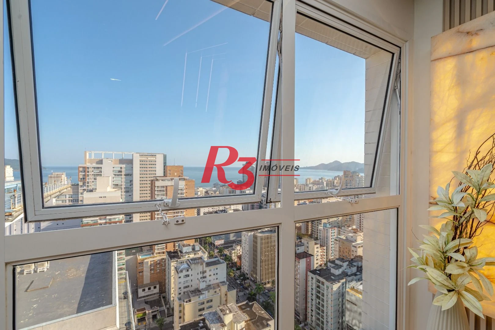 Cobertura com 4 dormitórios à venda, 191 m² por R$ 5.000.000,00 - Gonzaga - Santos/SP