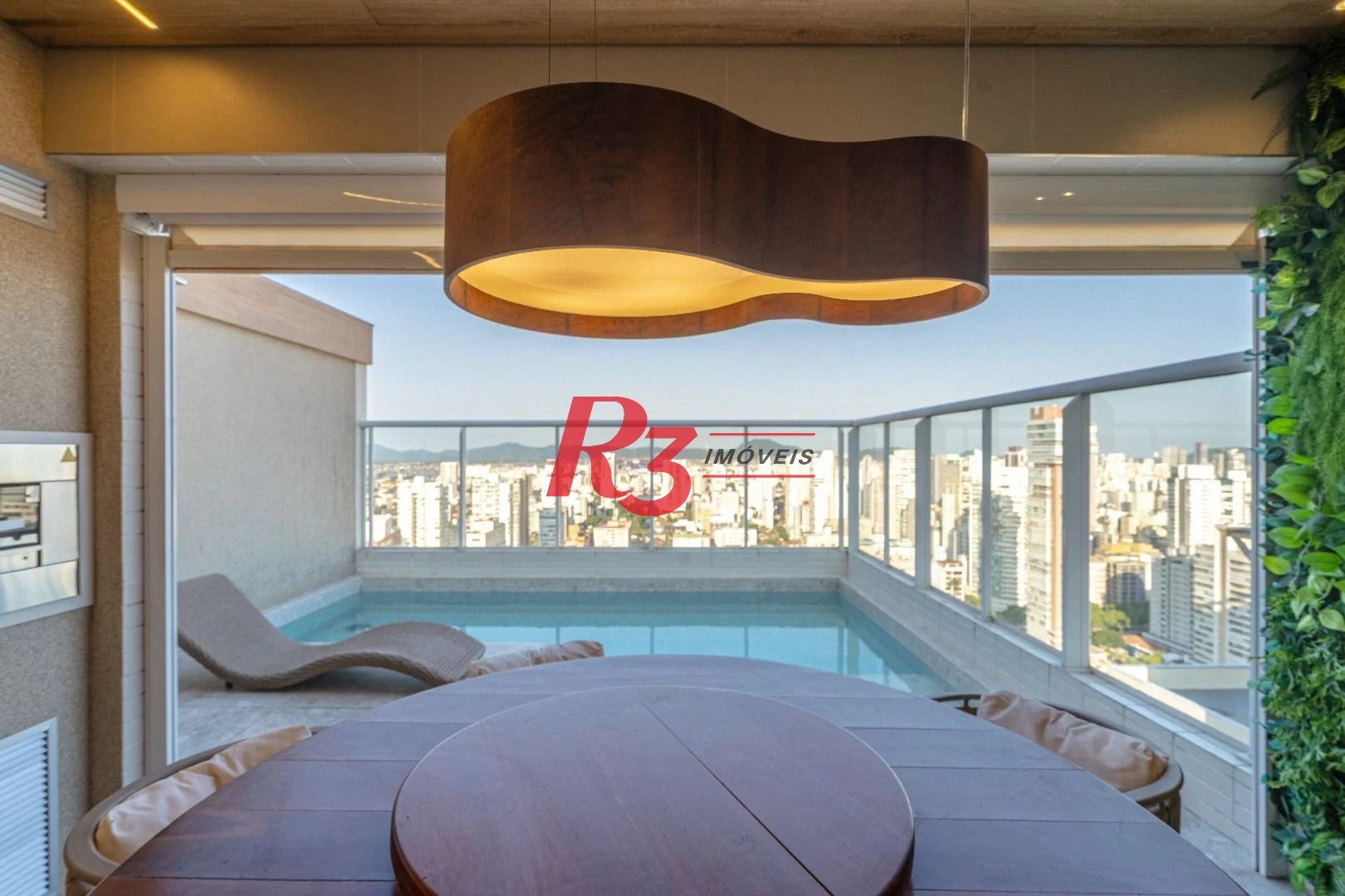 Cobertura com 4 dormitórios à venda, 191 m² por R$ 5.000.000,00 - Gonzaga - Santos/SP