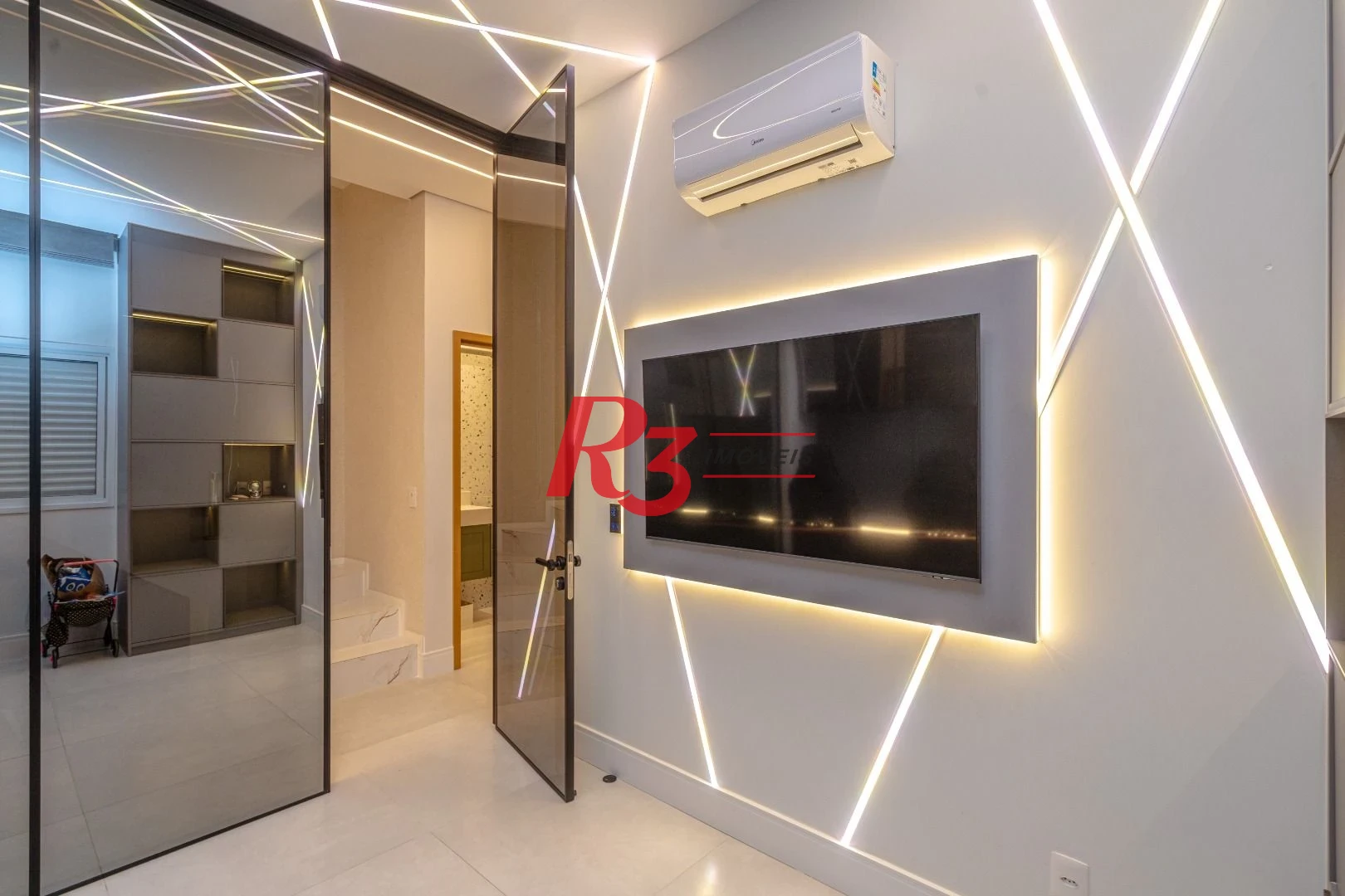 Cobertura com 4 dormitórios à venda, 191 m² por R$ 5.000.000,00 - Gonzaga - Santos/SP