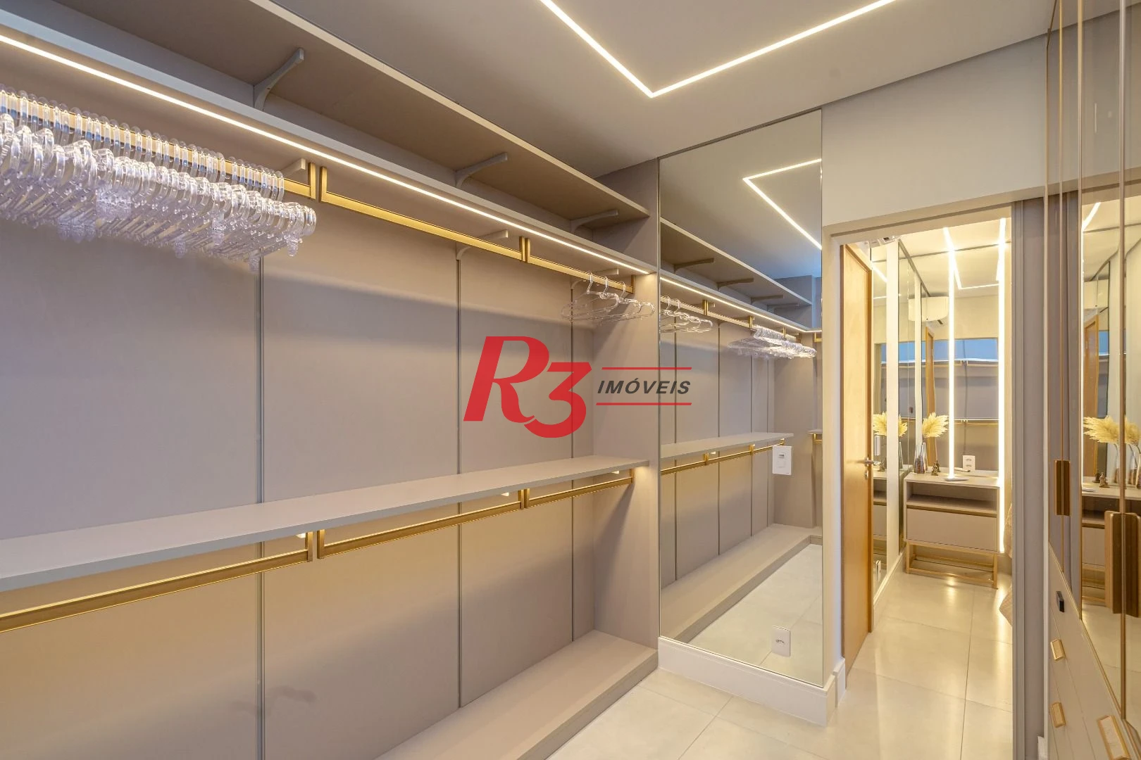 Cobertura com 4 dormitórios à venda, 191 m² por R$ 5.000.000,00 - Gonzaga - Santos/SP