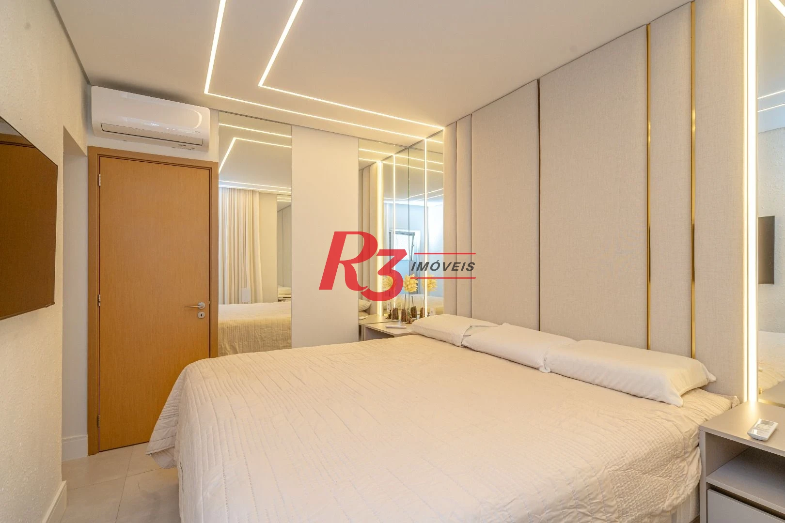 Cobertura com 4 dormitórios à venda, 191 m² por R$ 5.000.000,00 - Gonzaga - Santos/SP