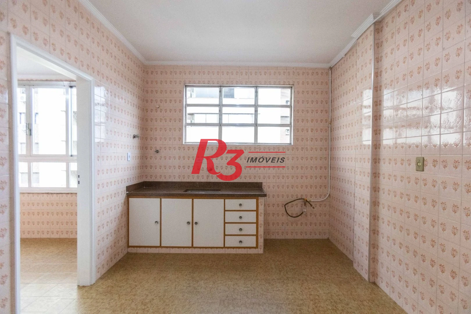 Apartamento com 2 dormitórios para alugar, 111 m² por R$ 3.705,31/mês - Boqueirão - Santos/SP