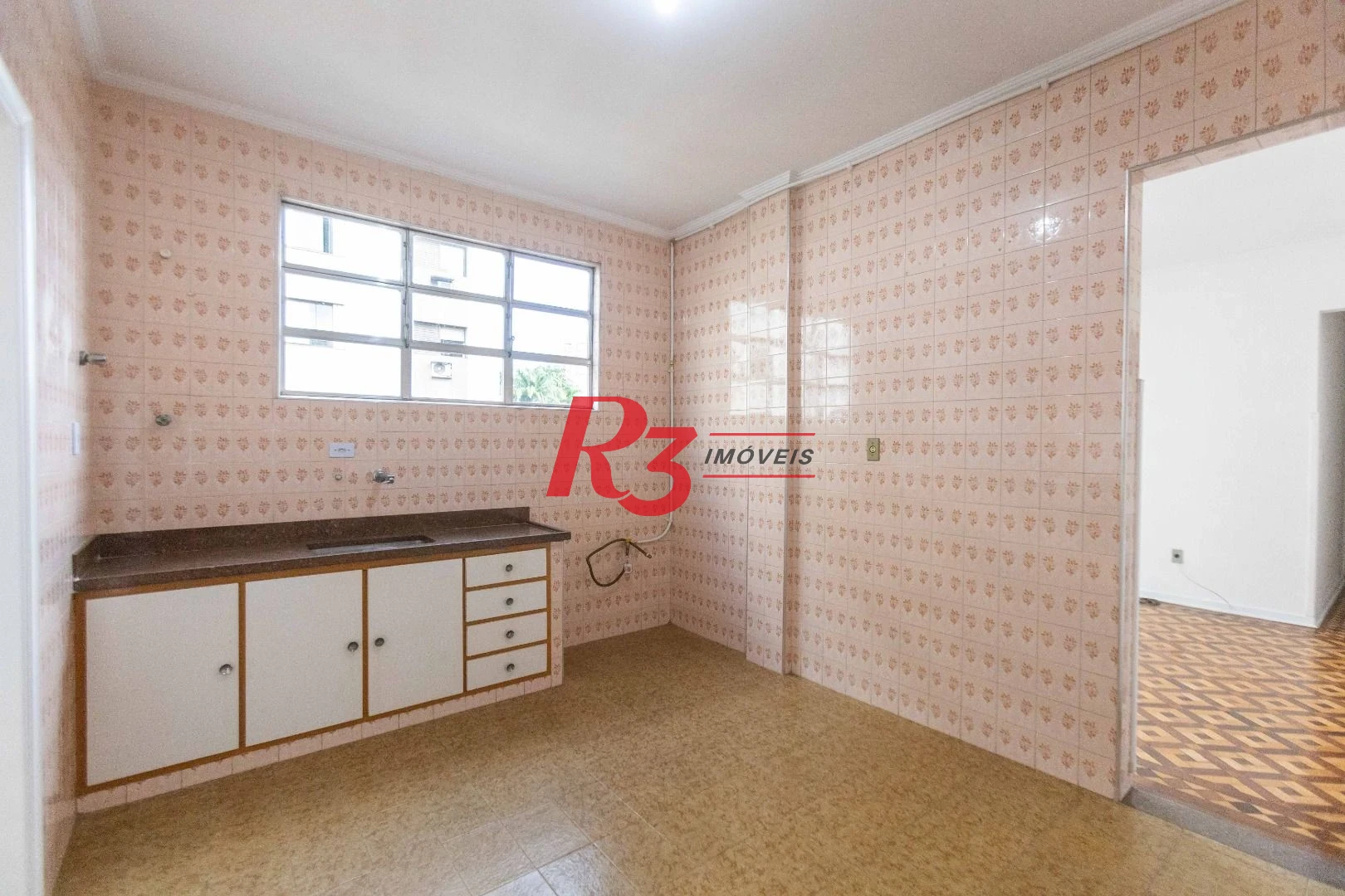 Apartamento com 2 dormitórios para alugar, 111 m² por R$ 3.705,31/mês - Boqueirão - Santos/SP
