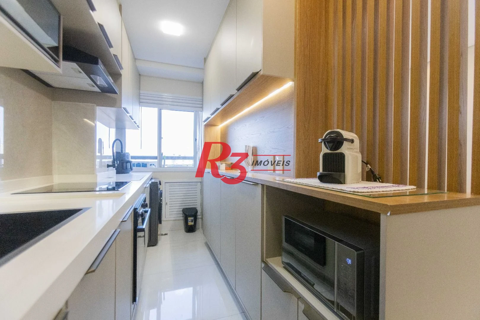 Apartamento com 2 dormitórios à venda, 80 m² por R$ 825.000,00 - Marapé - Santos/SP