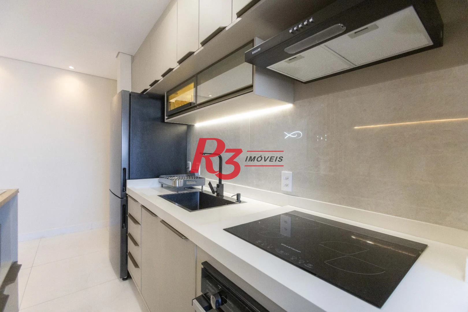 Apartamento com 2 dormitórios à venda, 80 m² por R$ 825.000,00 - Marapé - Santos/SP