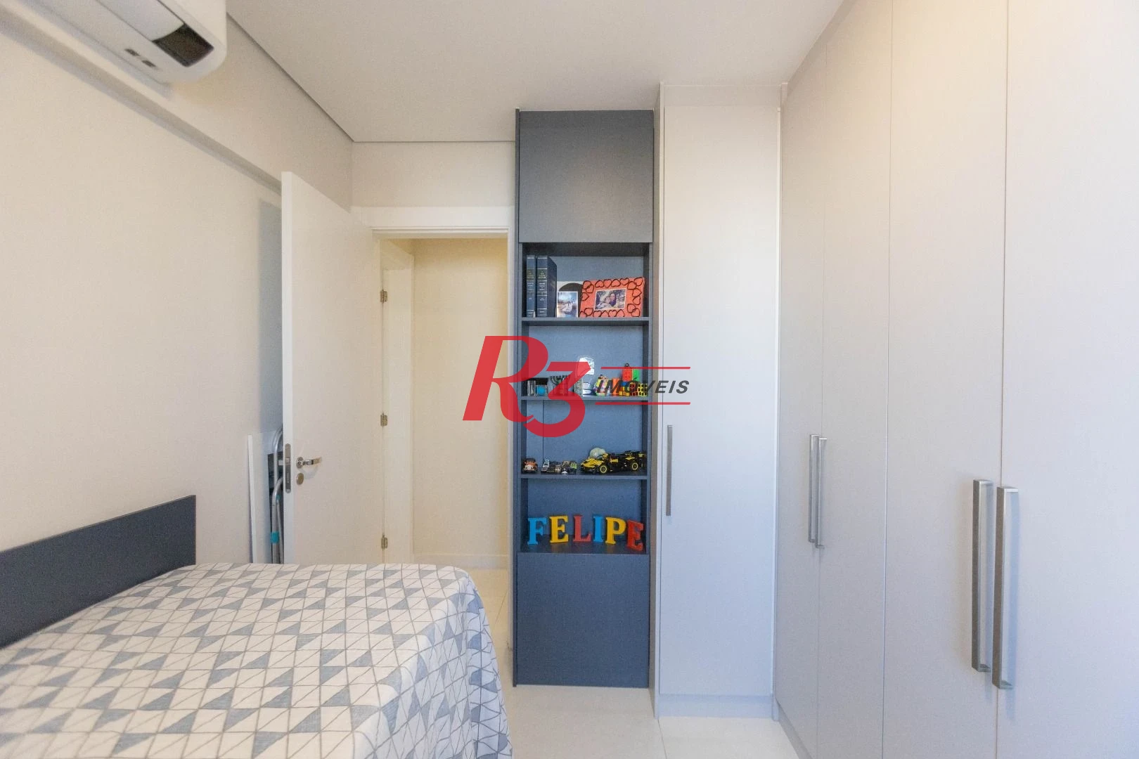 Apartamento com 2 dormitórios à venda, 80 m² por R$ 825.000,00 - Marapé - Santos/SP