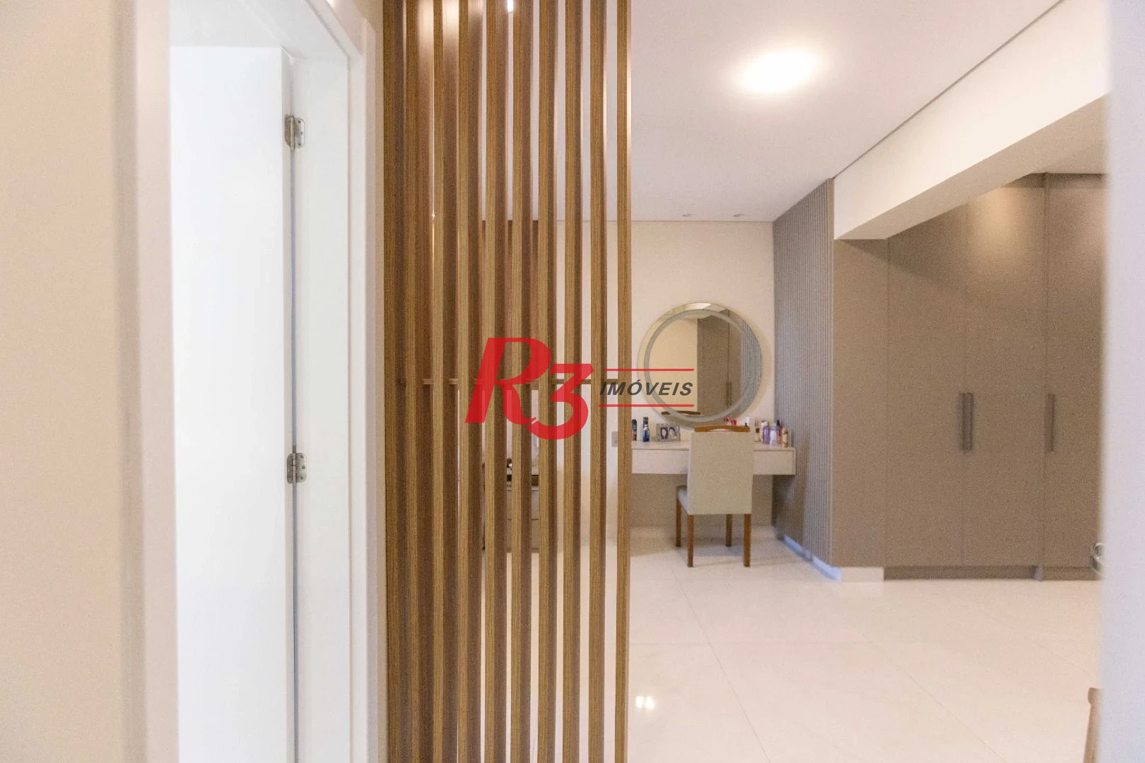 Apartamento com 2 dormitórios à venda, 80 m² por R$ 825.000,00 - Marapé - Santos/SP