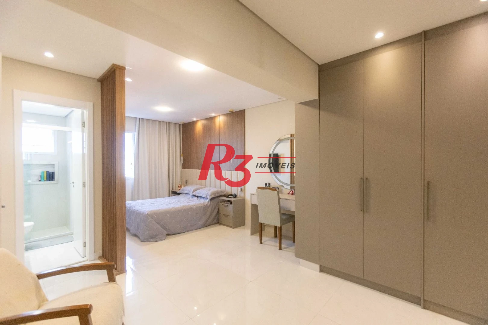 Apartamento com 2 dormitórios à venda, 80 m² por R$ 825.000,00 - Marapé - Santos/SP