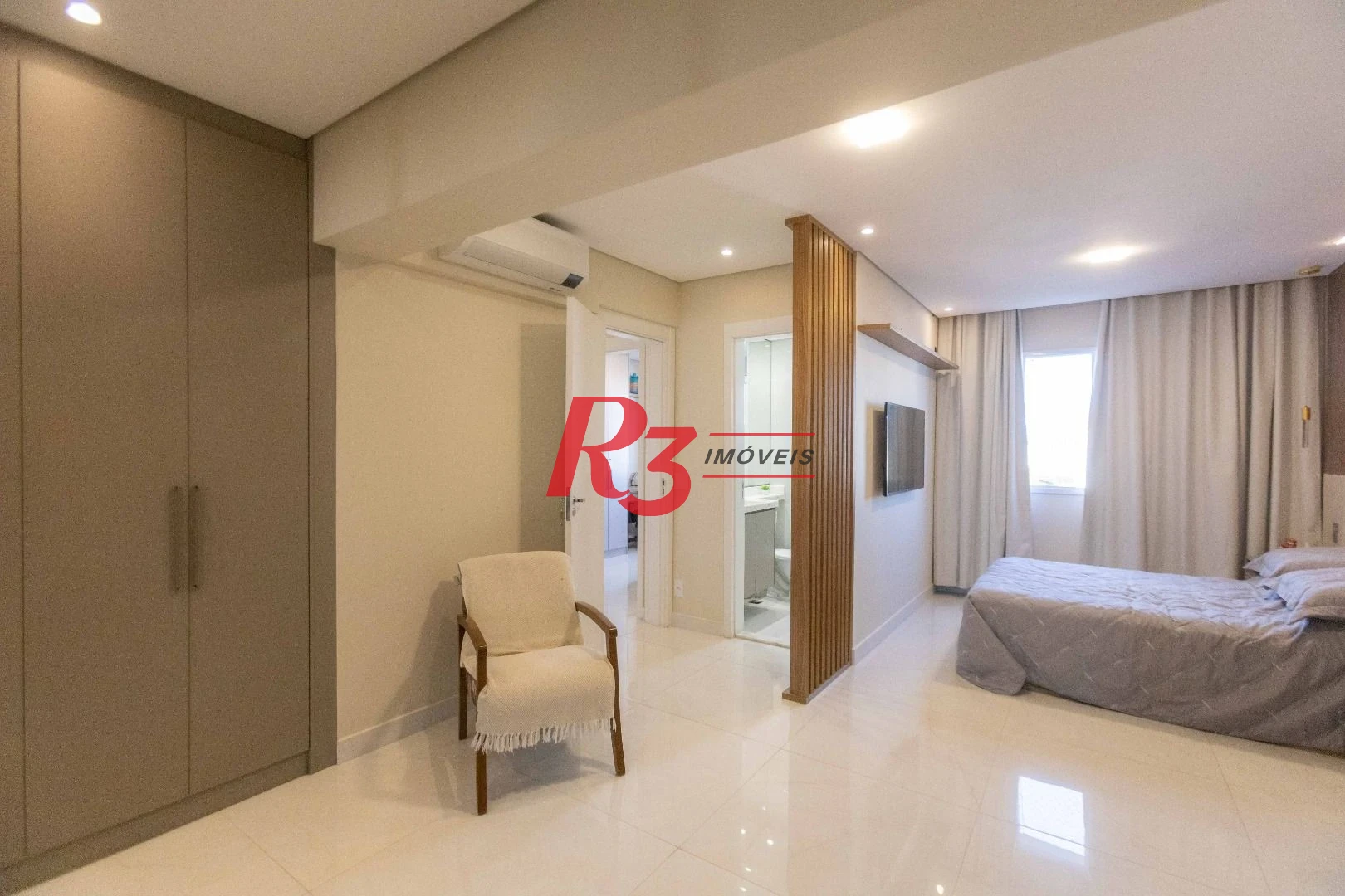Apartamento com 2 dormitórios à venda, 80 m² por R$ 825.000,00 - Marapé - Santos/SP