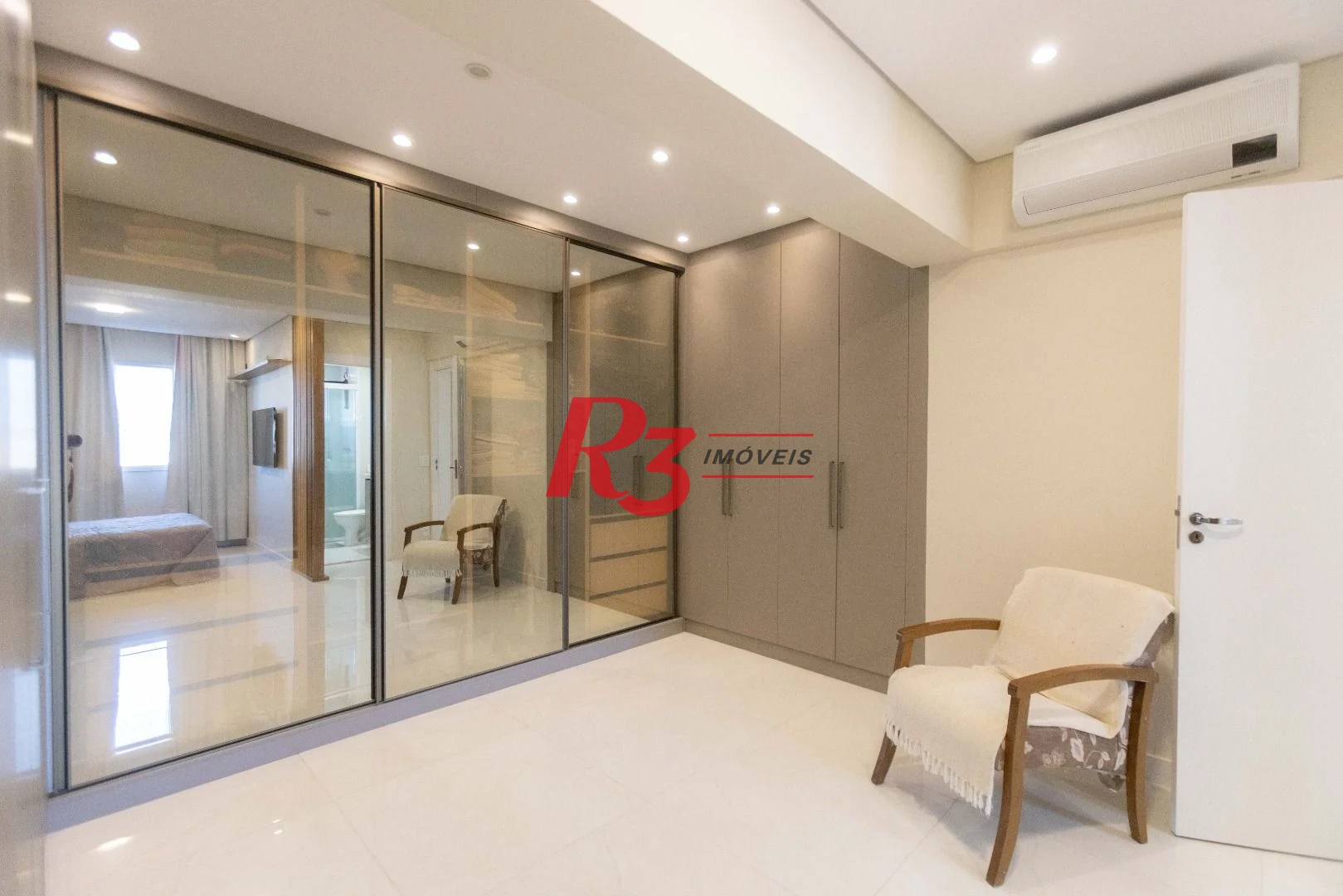 Apartamento com 2 dormitórios à venda, 80 m² por R$ 825.000,00 - Marapé - Santos/SP