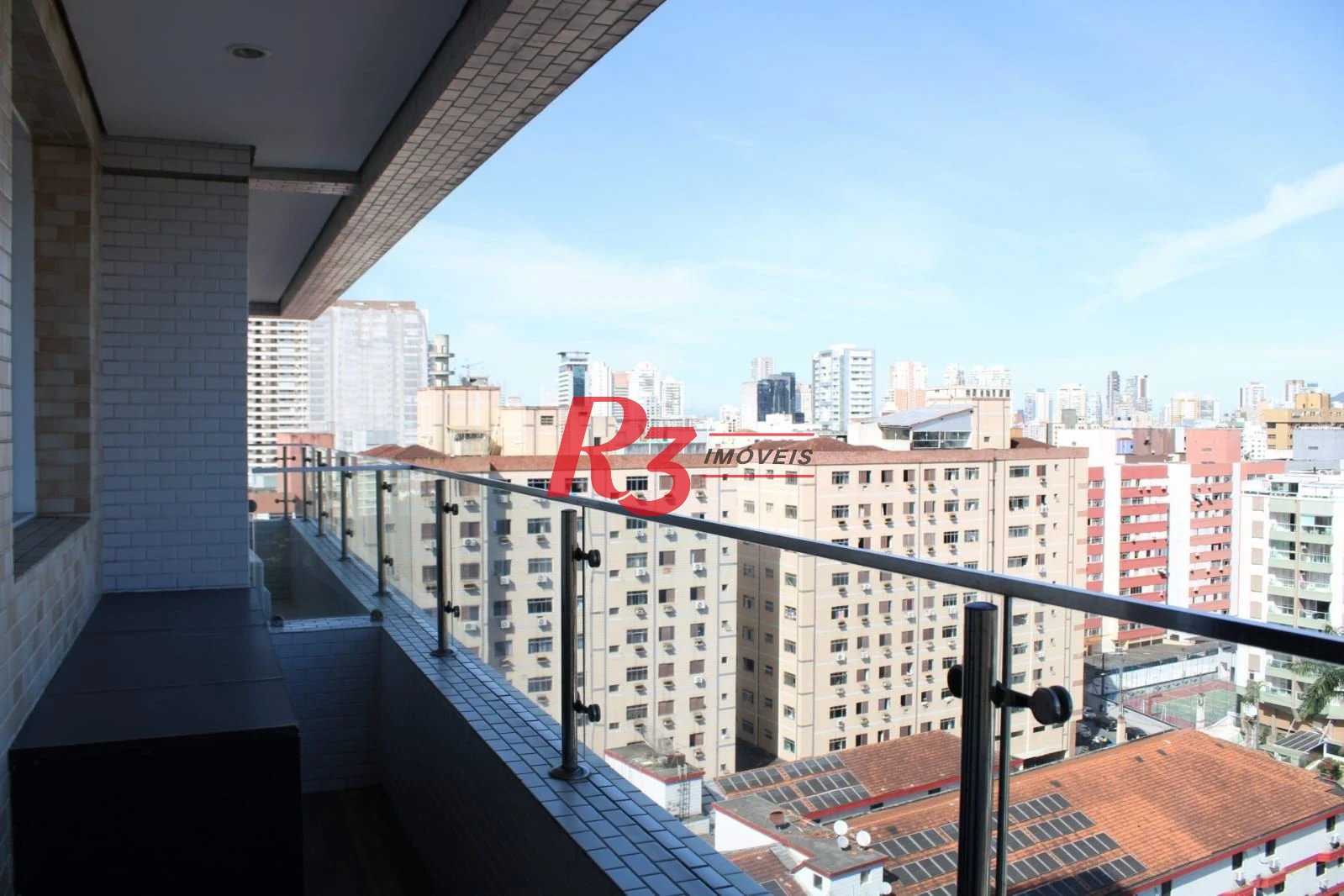 Sala a venda  49 m² por R$ 420.000,00 ou locação R$ 3.700,00 - Vila Matias - Santos/SP