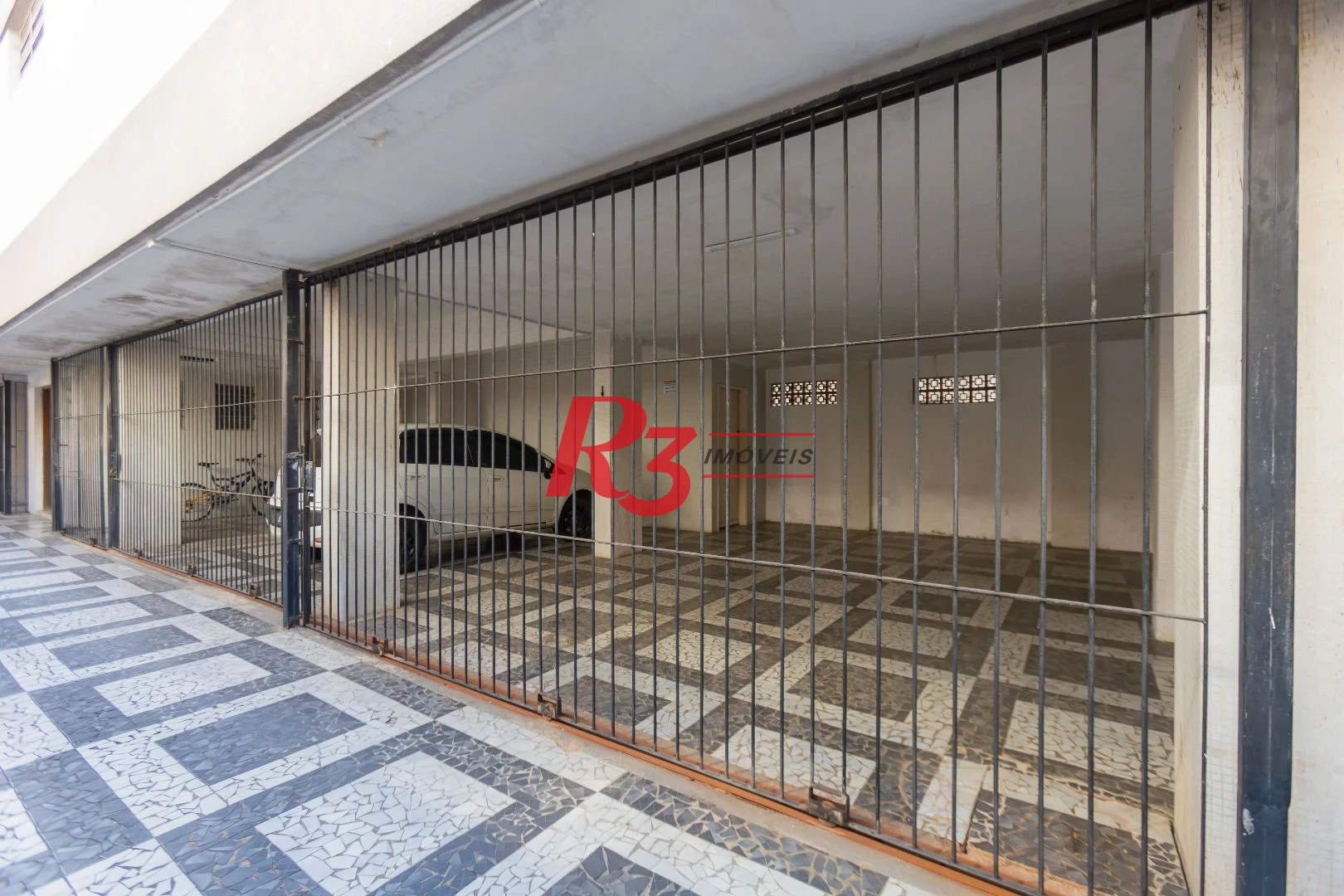 Apartamento com 1 dormitório à venda, 52 m² por R$ 320.000,00 - Encruzilhada - Santos/SP