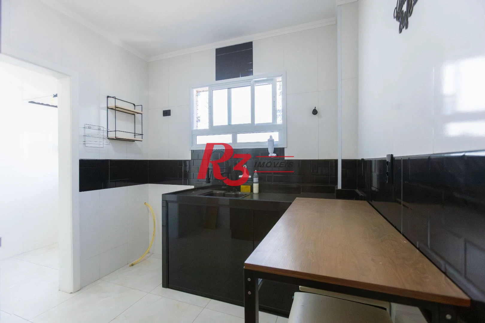 Apartamento com 1 dormitório à venda, 52 m² por R$ 320.000,00 - Encruzilhada - Santos/SP