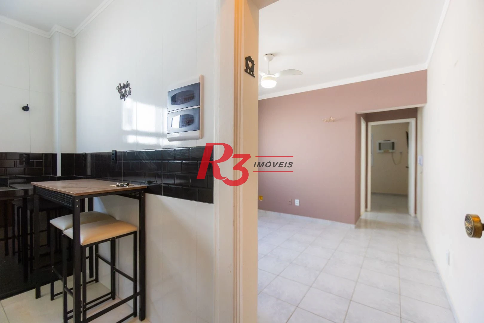 Apartamento com 1 dormitório à venda, 52 m² por R$ 320.000,00 - Encruzilhada - Santos/SP
