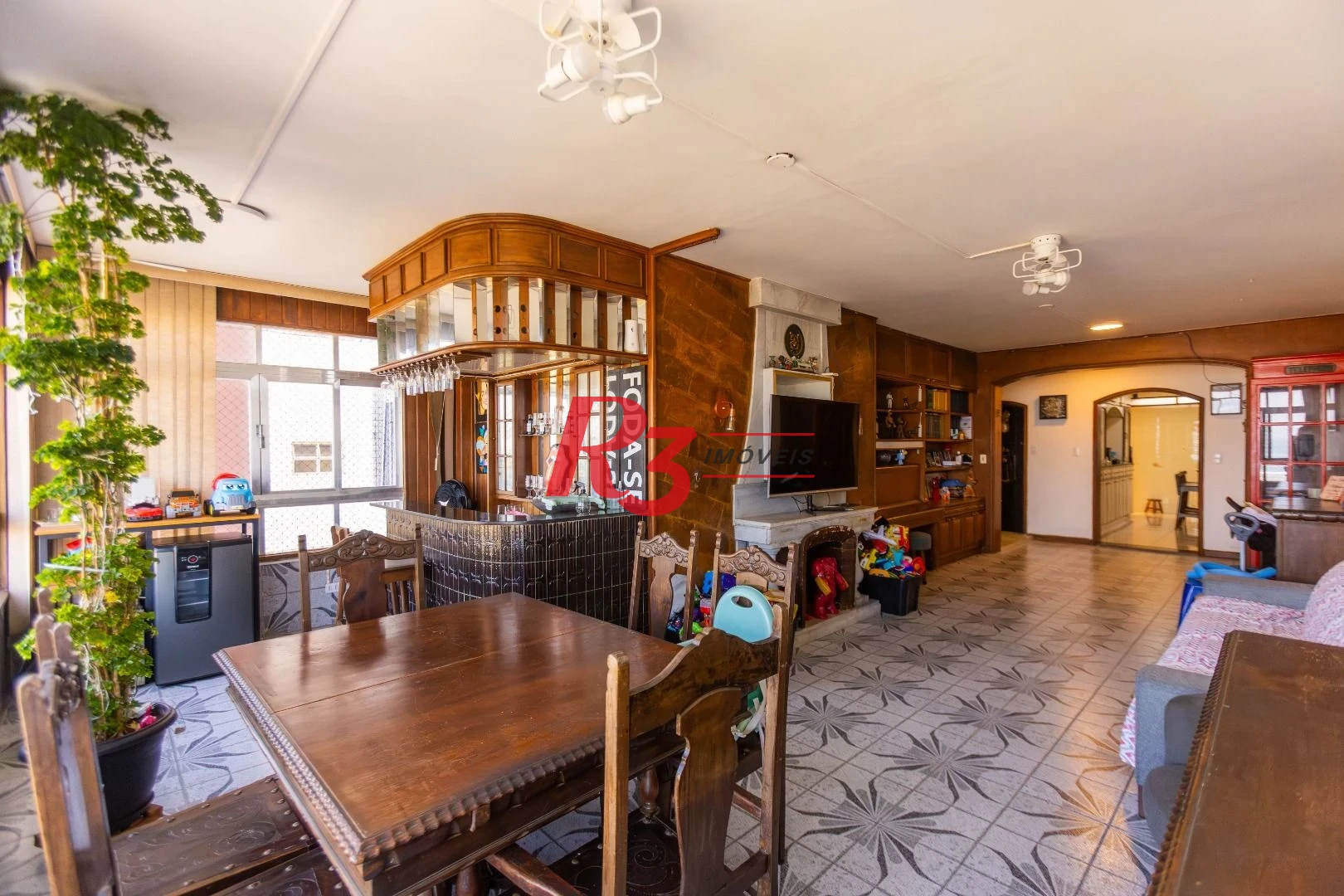 Apartamento com 3 dormitórios à venda, 180 m² por R$ 1.630.000,00 - Gonzaga - Santos/SP